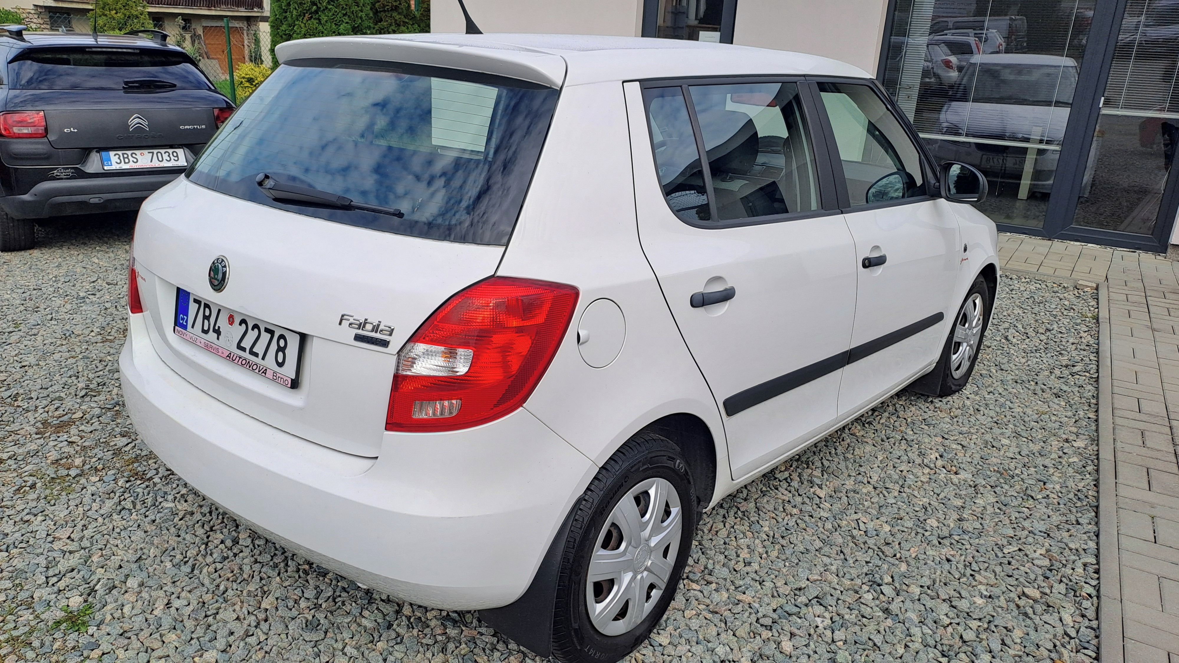 Škoda Fabia, 108000km,PRAVIDELNÝ SER.ŠKODA! - fotka 5