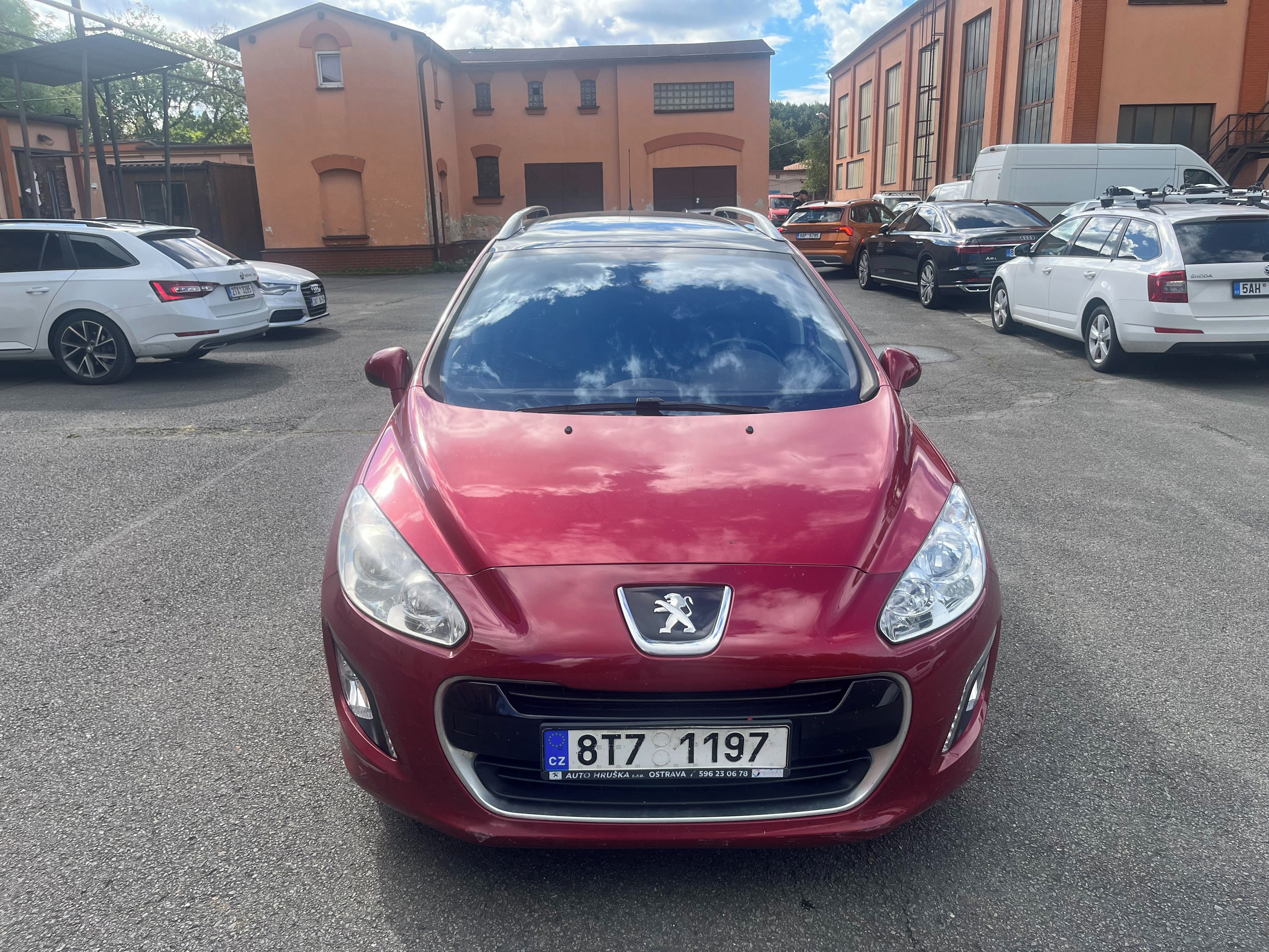Peugeot 308, Peugeot 308 SW 1.6 HDI 84 kw - fotka 5