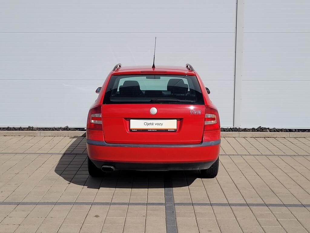 Škoda Octavia, 1.6 MPI 75 kW - fotka 6