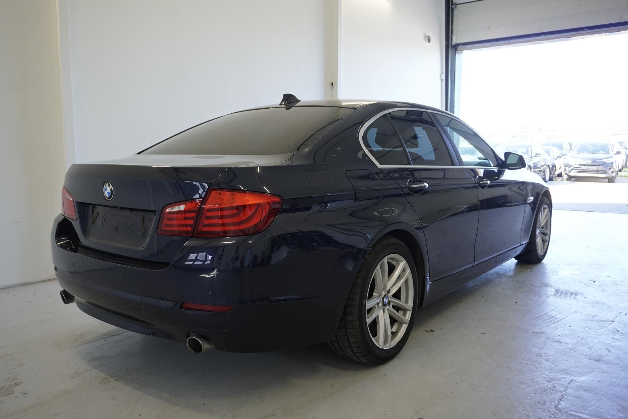 BMW Řada 5, 535D SEDAN XDRIVE STEPTRONIC - fotka 5