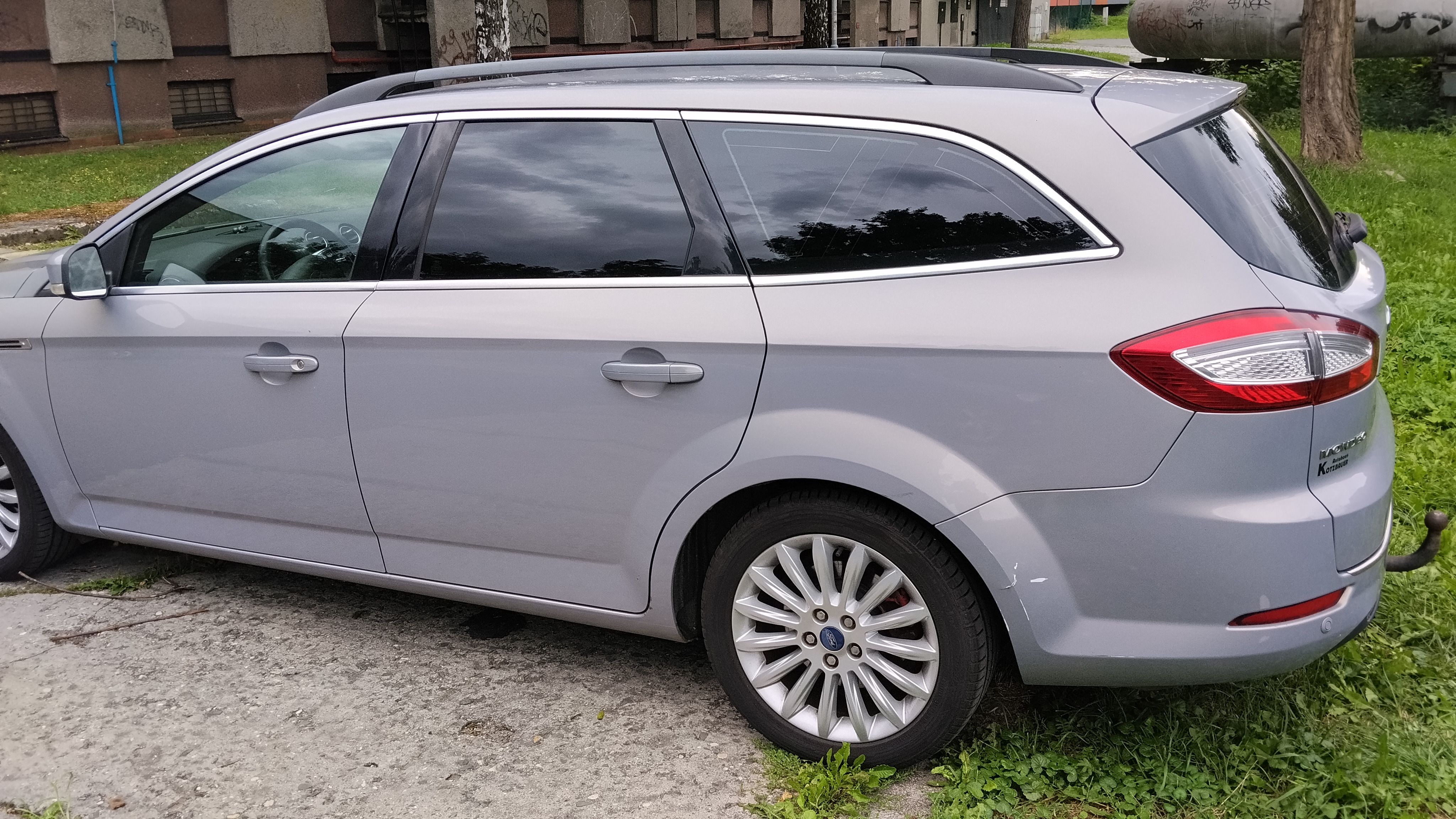 Ford Mondeo - fotka 4