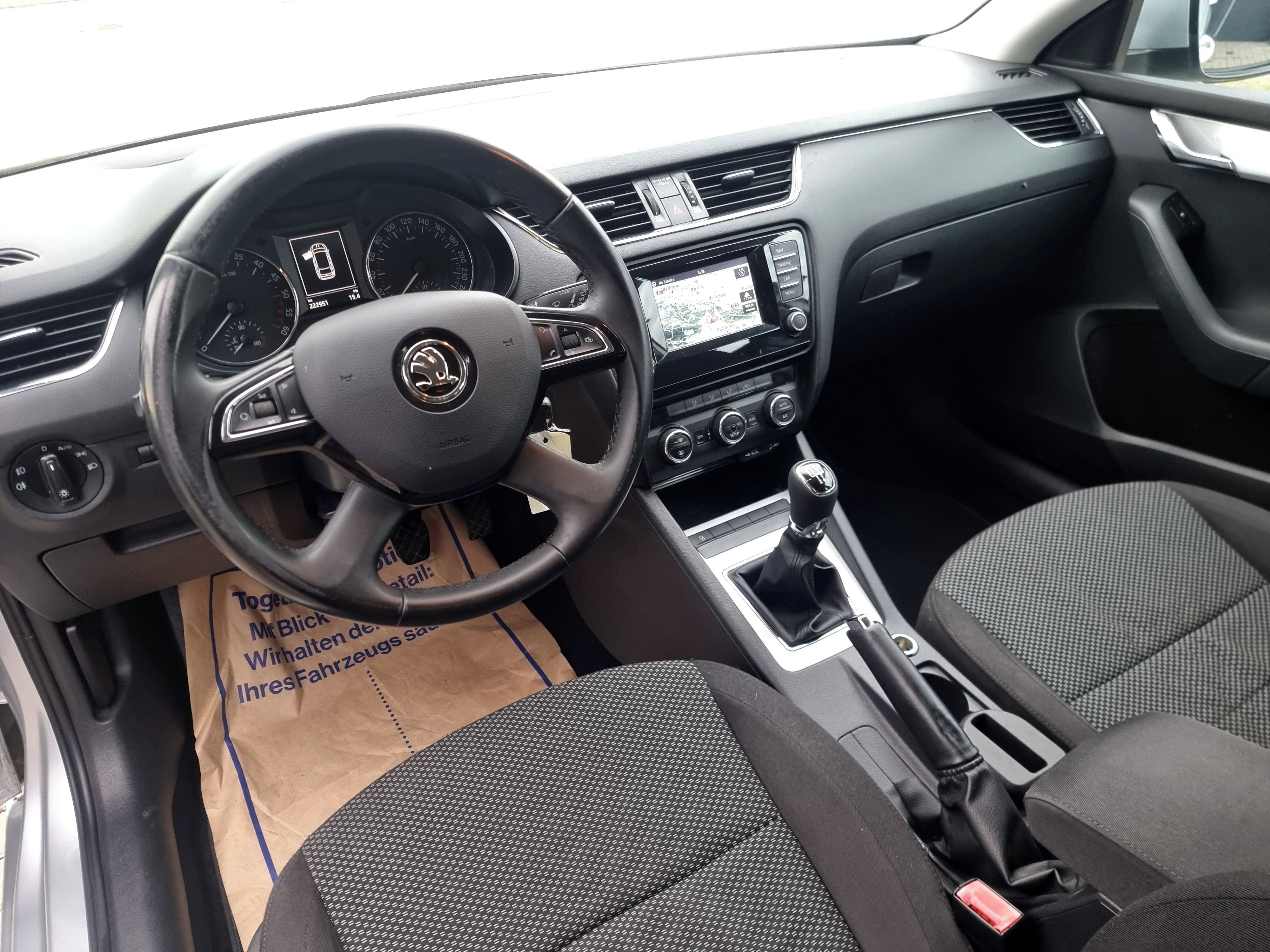 Škoda Octavia, 2015 | 1.6TDI | NOVÁ STK - fotka 2