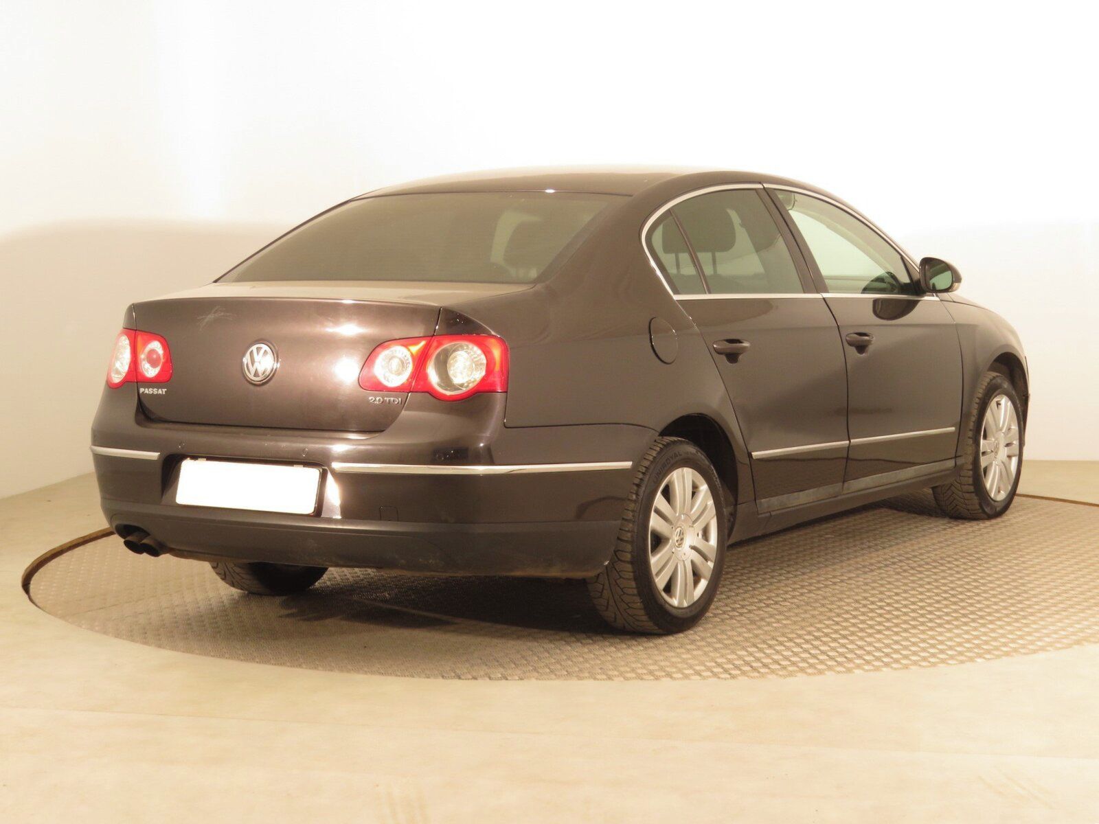 Volkswagen Passat, 2.0 TDI, Highline - fotka 5