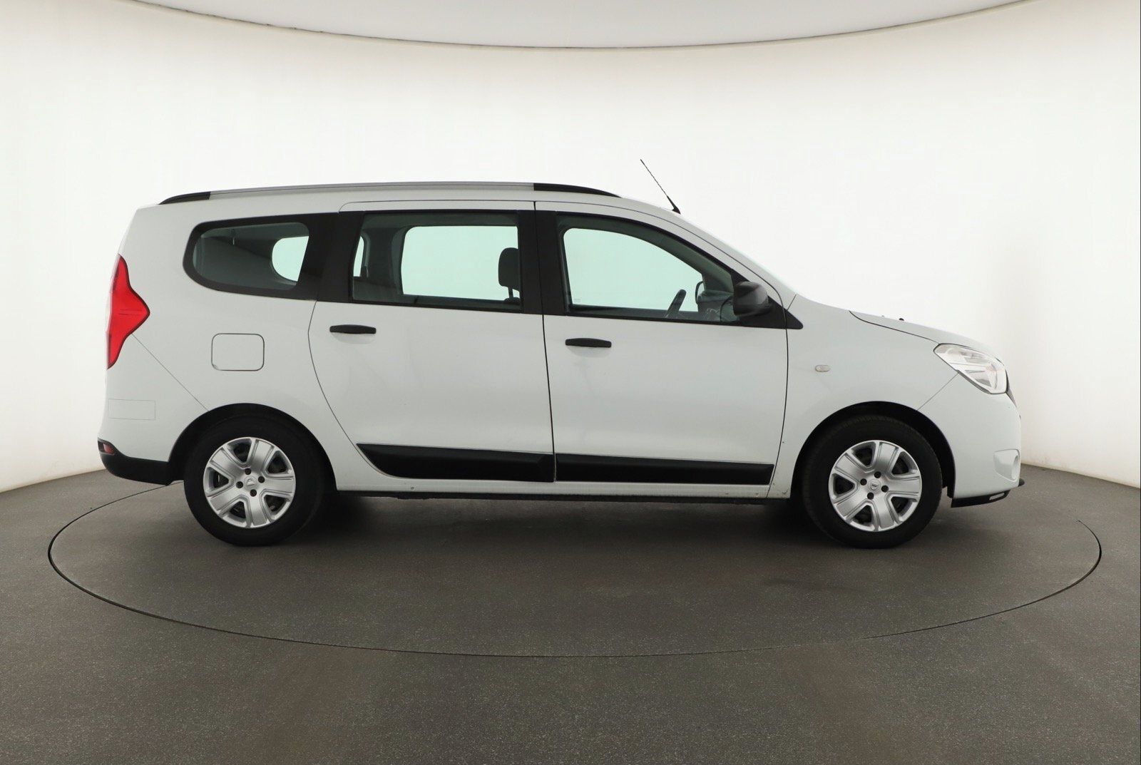 Dacia Lodgy, 1.5 Blue dCi, Comfort, ČR - fotka 6