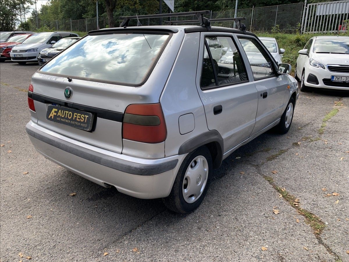 Škoda Felicia, 1,3 LXi - RUČNÍ ŘÍZENÍ - fotka 5
