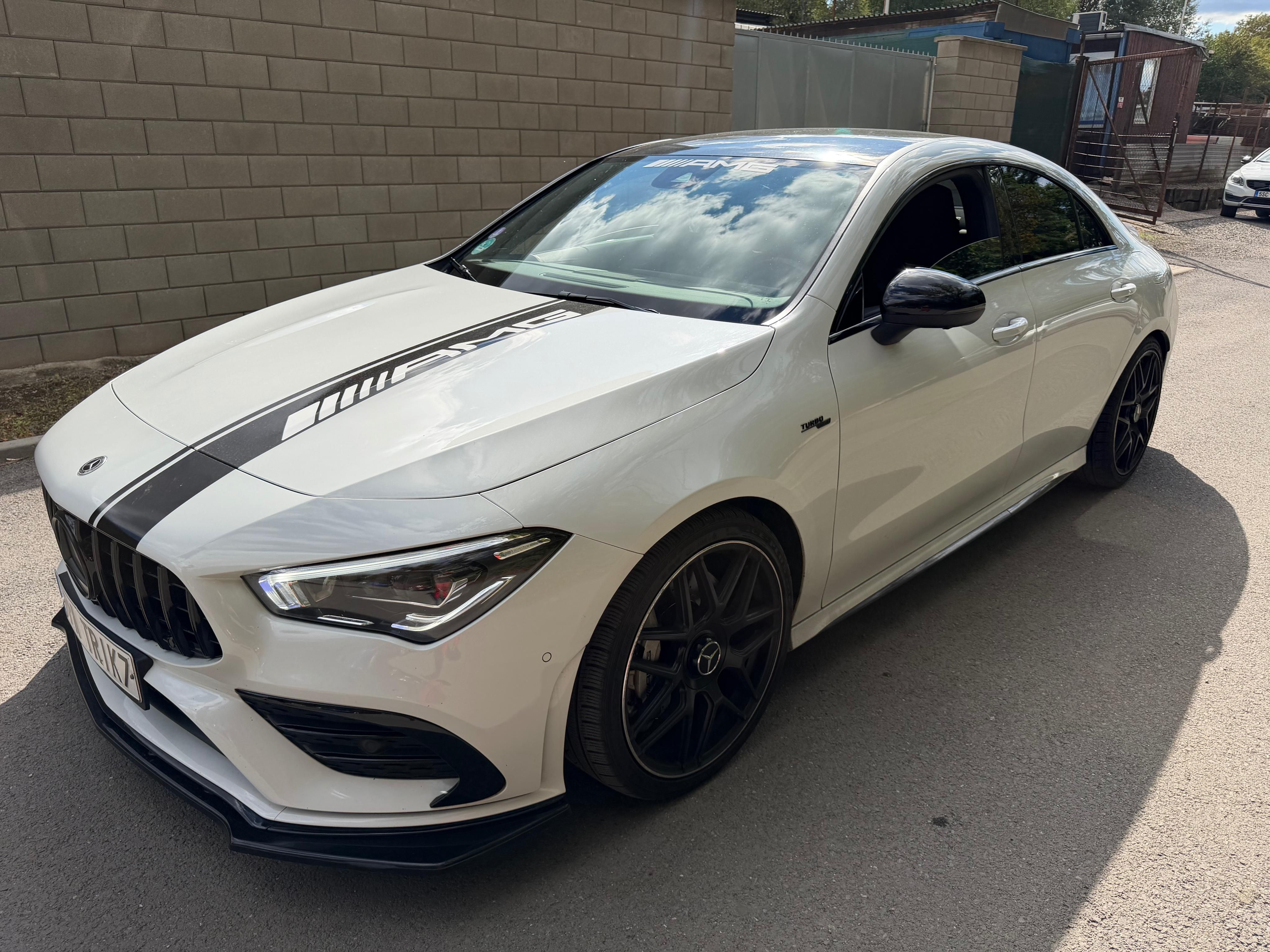 Mercedes-Benz CLA, Mercedes-Benz CLA 35 AMG