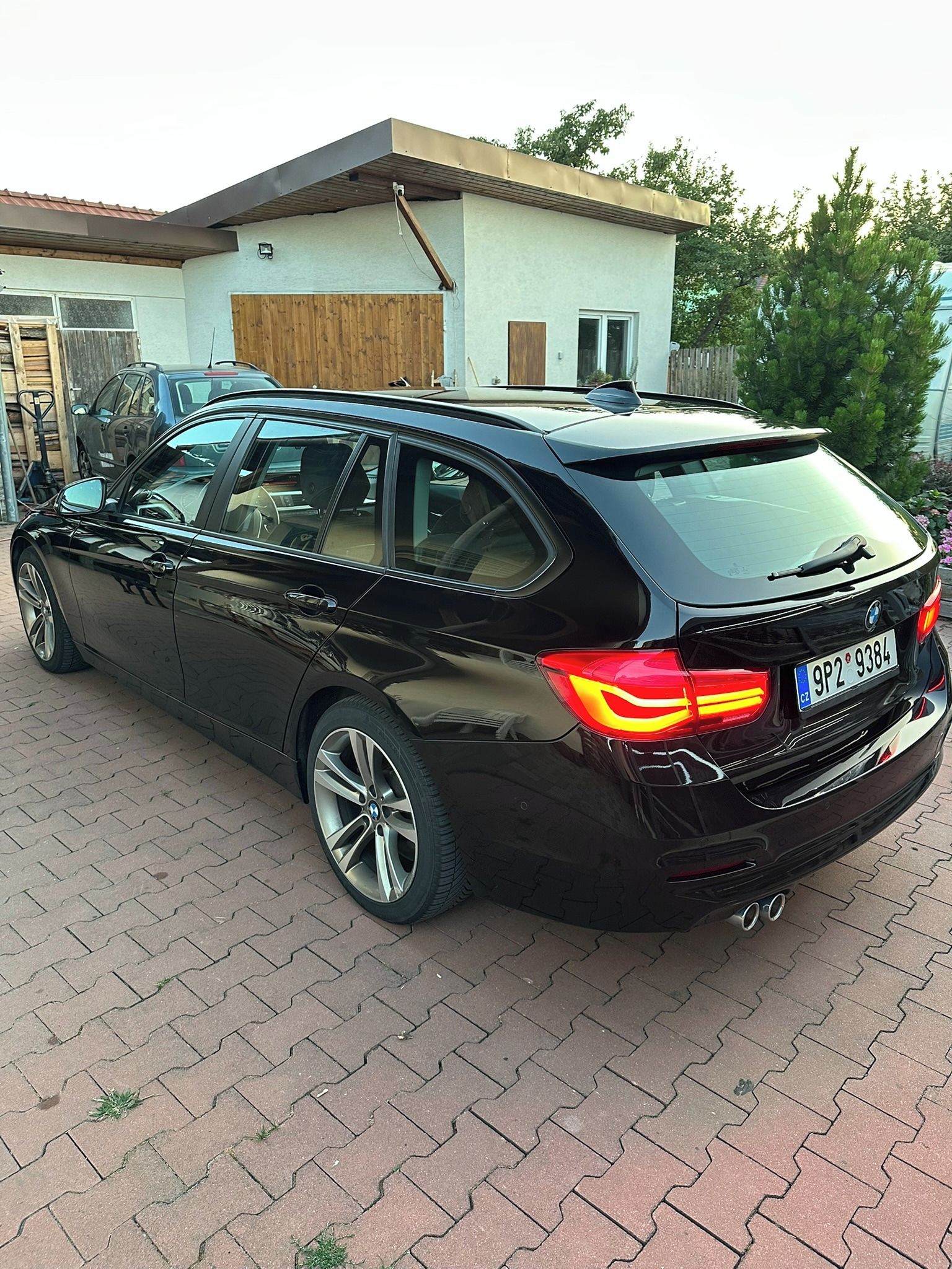 BMW Řada 3, Prodám BMW 320d 140kW F31 - fotka 4