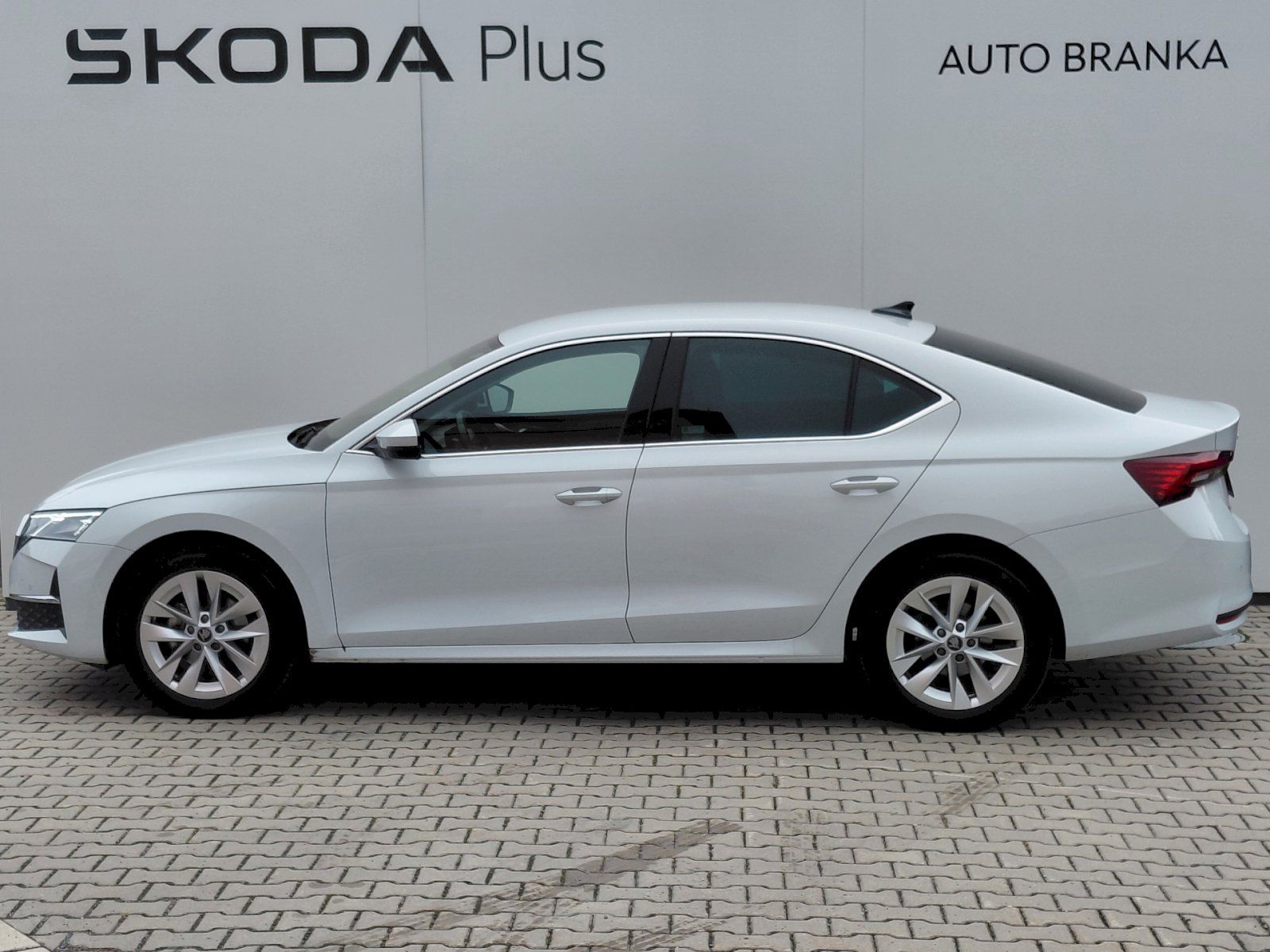 Škoda Octavia, 1.5 TSI 85 KW TOP SELECTION - fotka 3