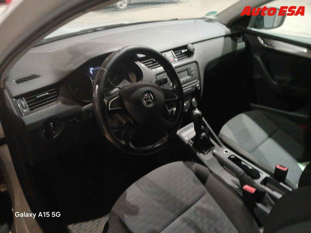 Škoda Octavia, 1.6TDi,ČR - fotka 3