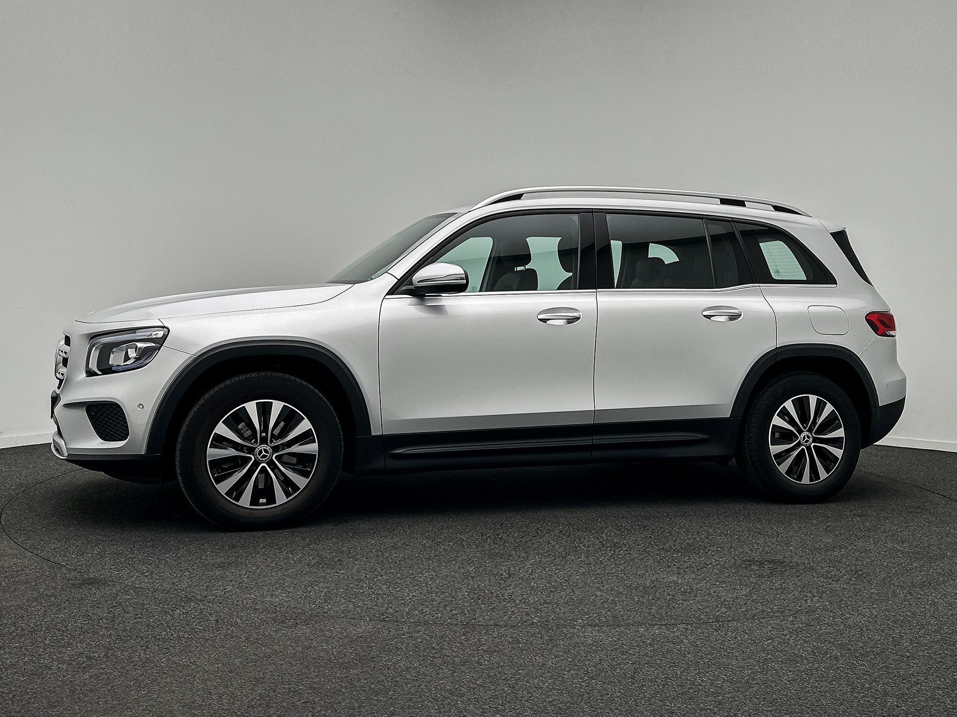 Mercedes-Benz GLB - fotka 6