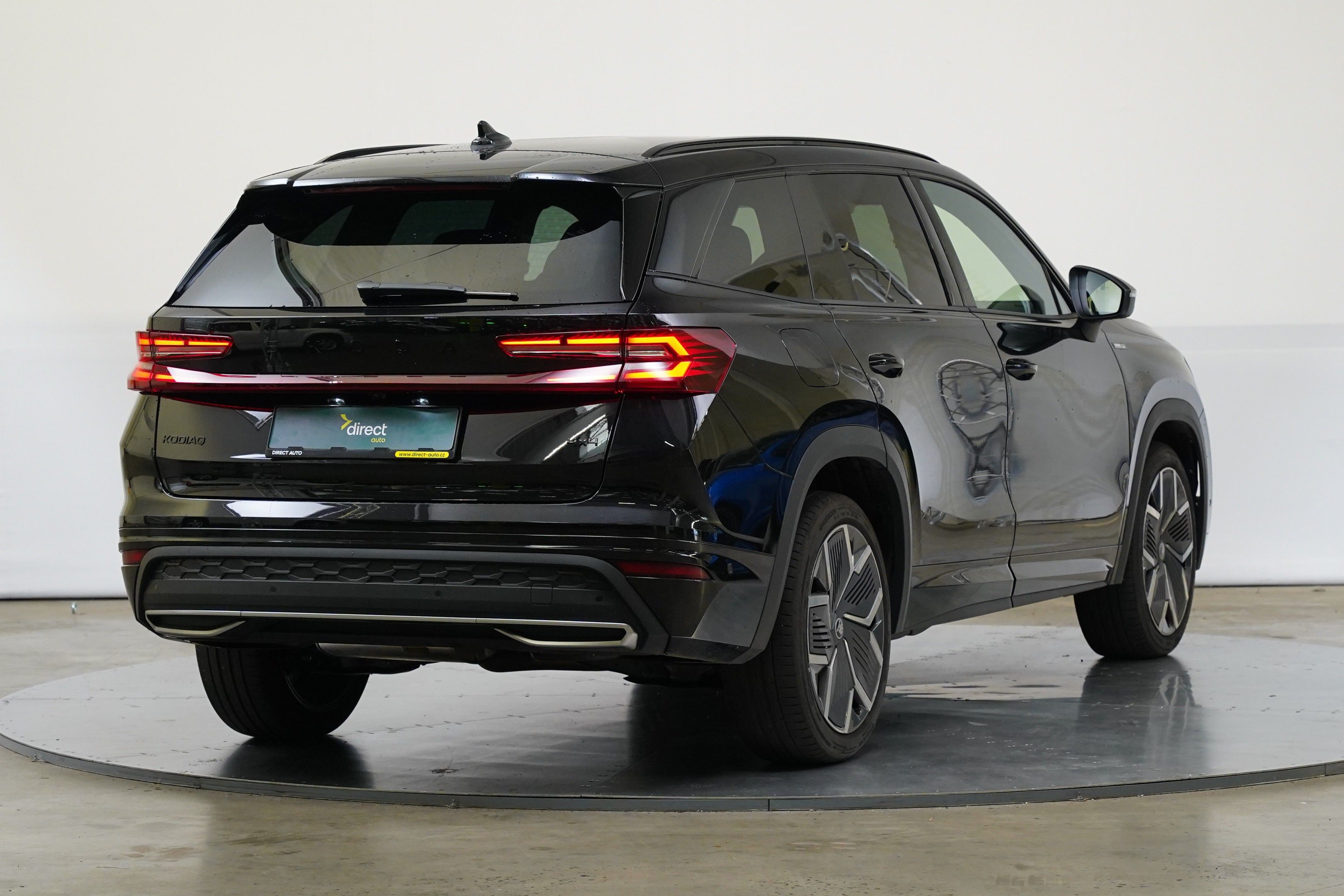 Škoda Kodiaq, 2.0 TDI 142 kW 4x4 Sportline - fotka 2