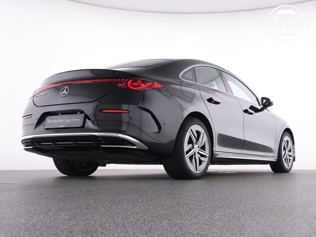 Mercedes-Benz CLA, 250* AMG* - fotka 4