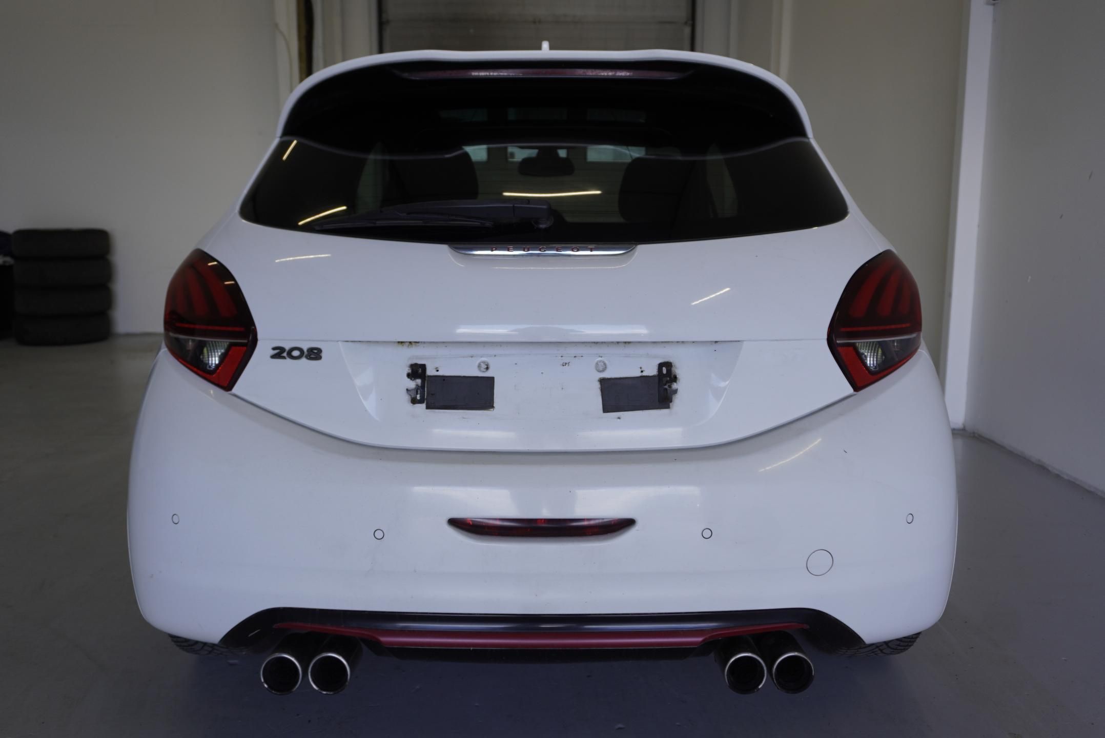 Peugeot 208, 1,6 GTI 147kW THP - fotka 6