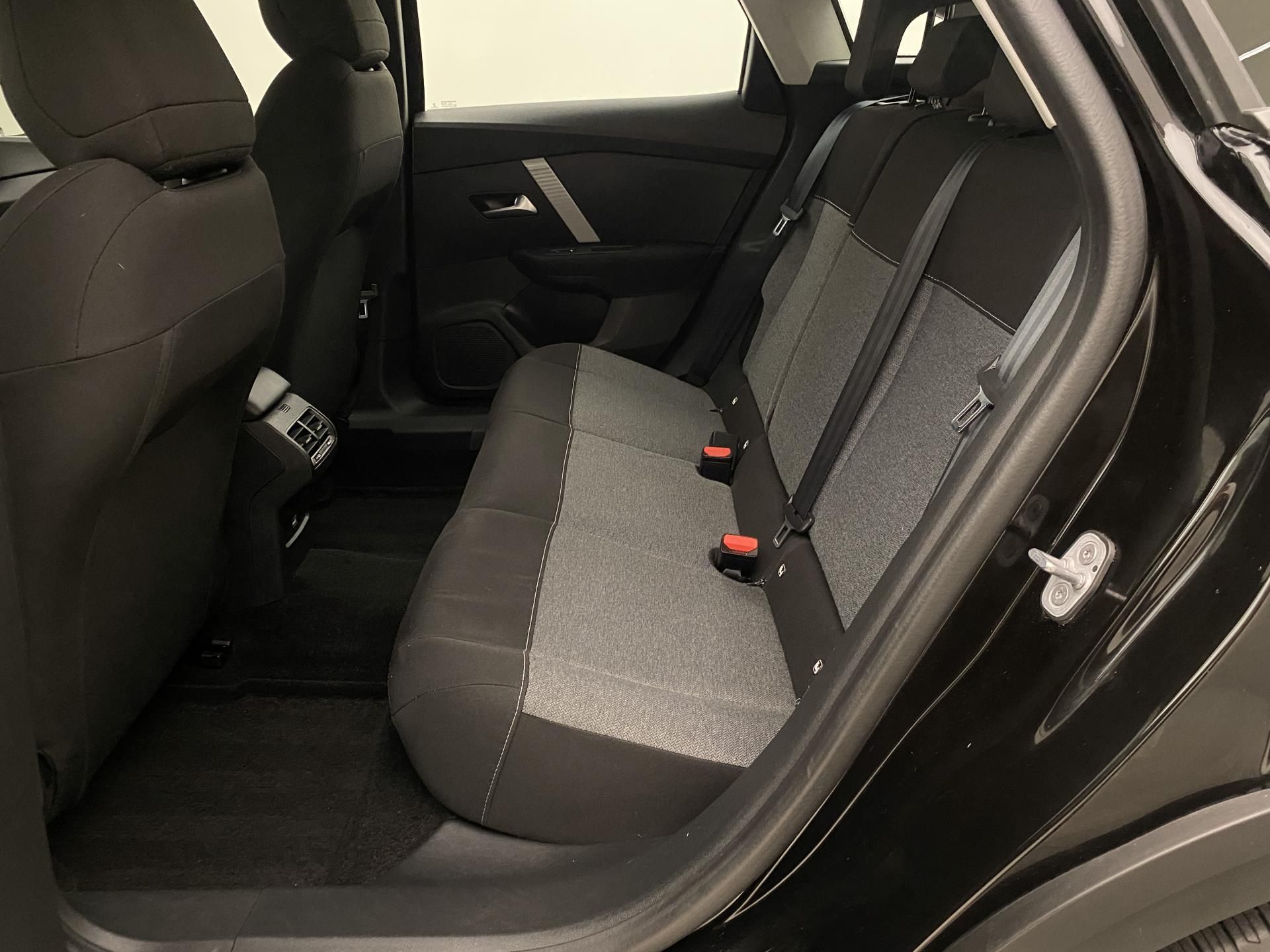 Citroën C4, 1.2 PURETECH 74kW CZ - fotka 5