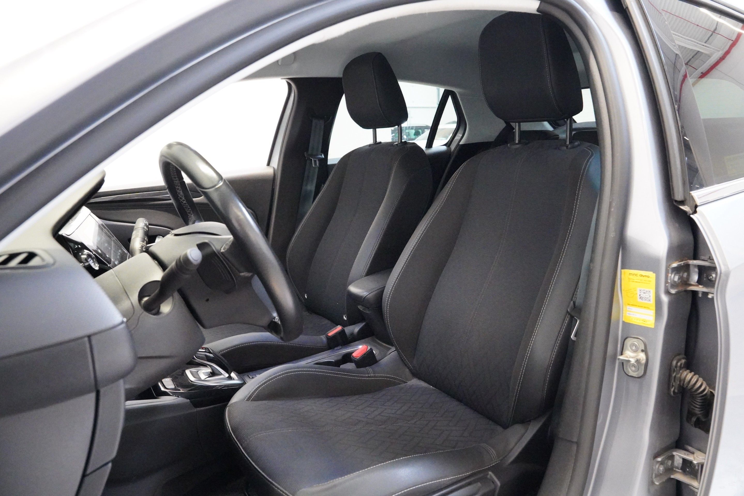 Opel Corsa, 1.2T 74 kW - fotka 6
