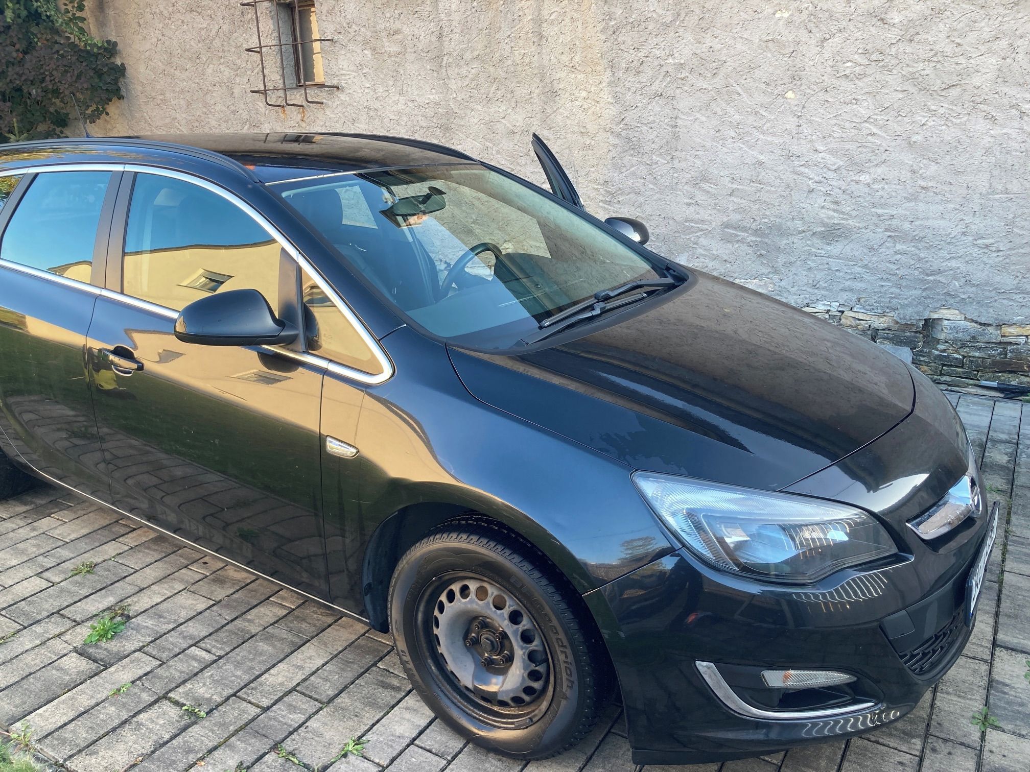 Opel Astra, 1.4 Turbo 88kW - fotka 5