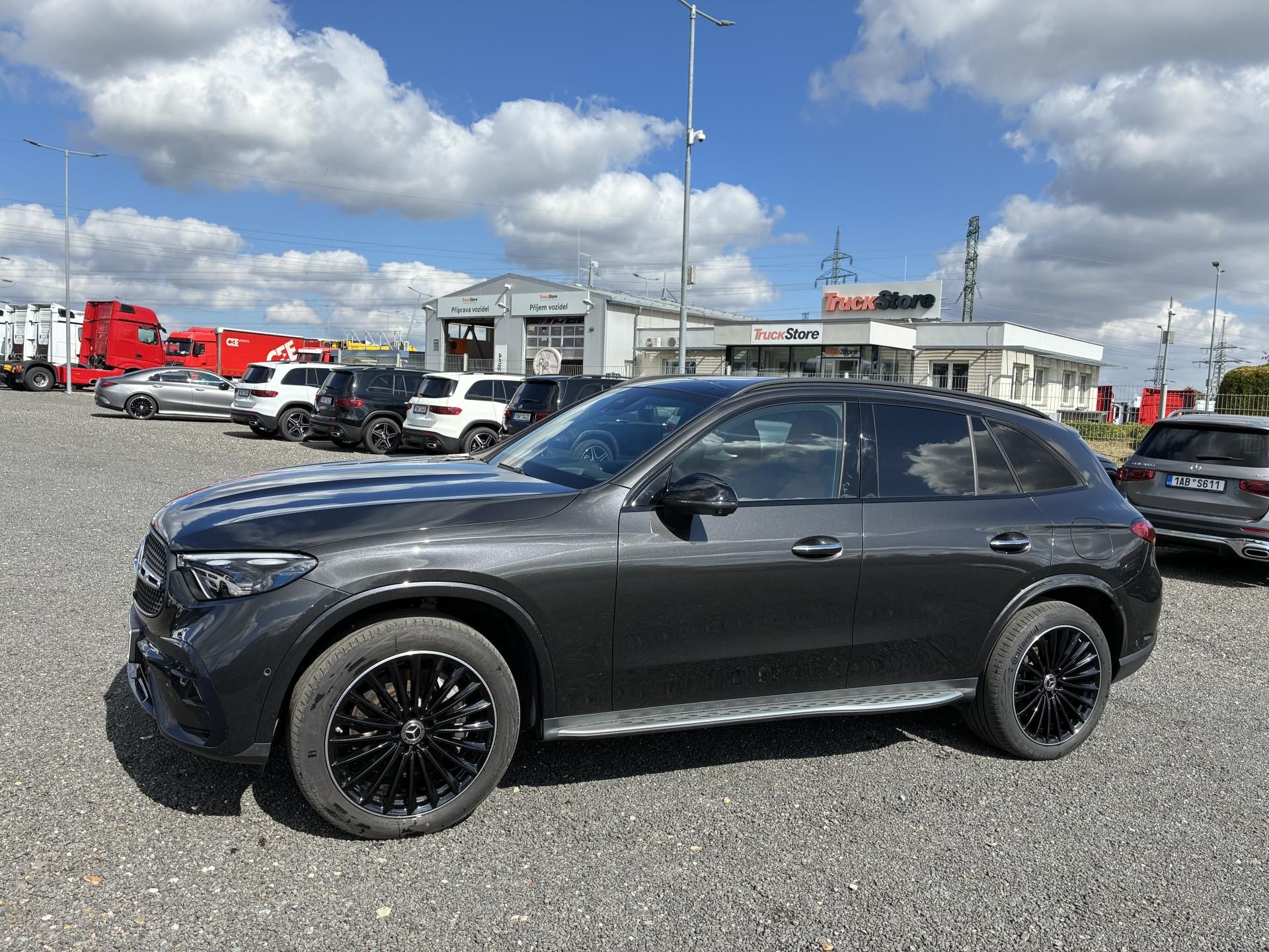 Mercedes-Benz GLC, 300de 4MATIC - fotka 2