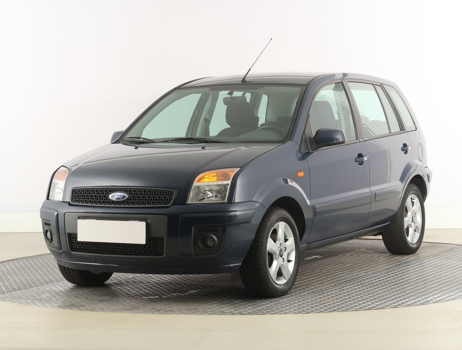 Ford Fusion, 1.4, Tažné, servisované - fotka 3