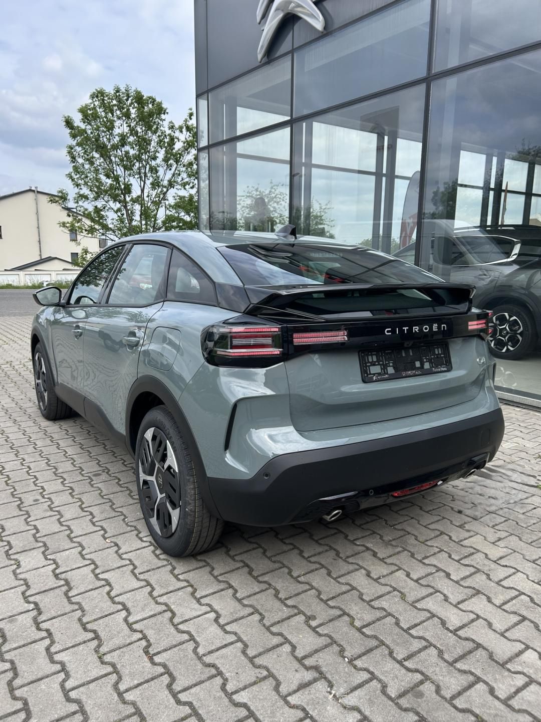 Citroën C4, PLUS Hybrid 145k Automatic - fotka 4