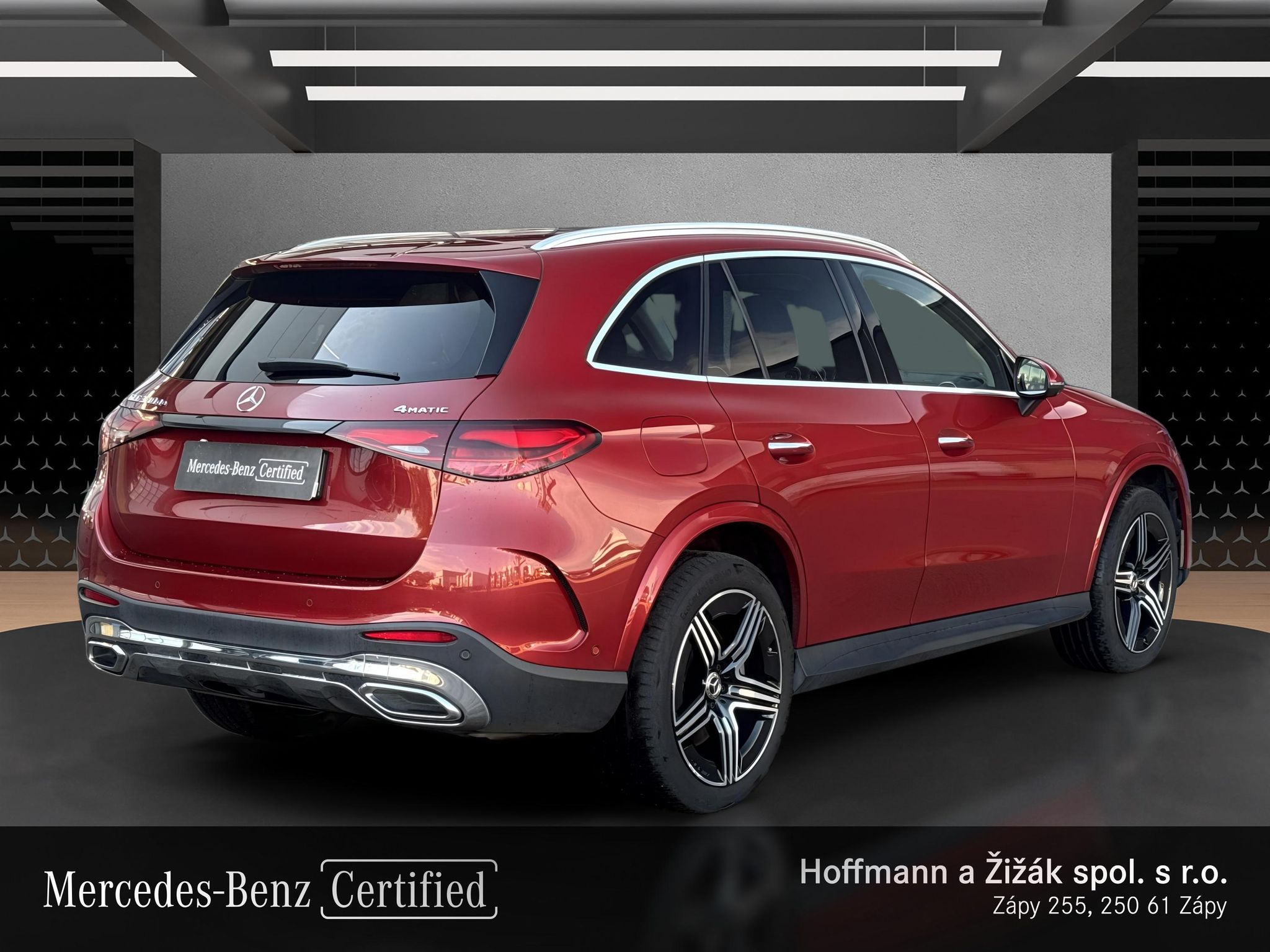 Mercedes-Benz GLC, 300 de 4MATIC s hybridní techn - fotka 5