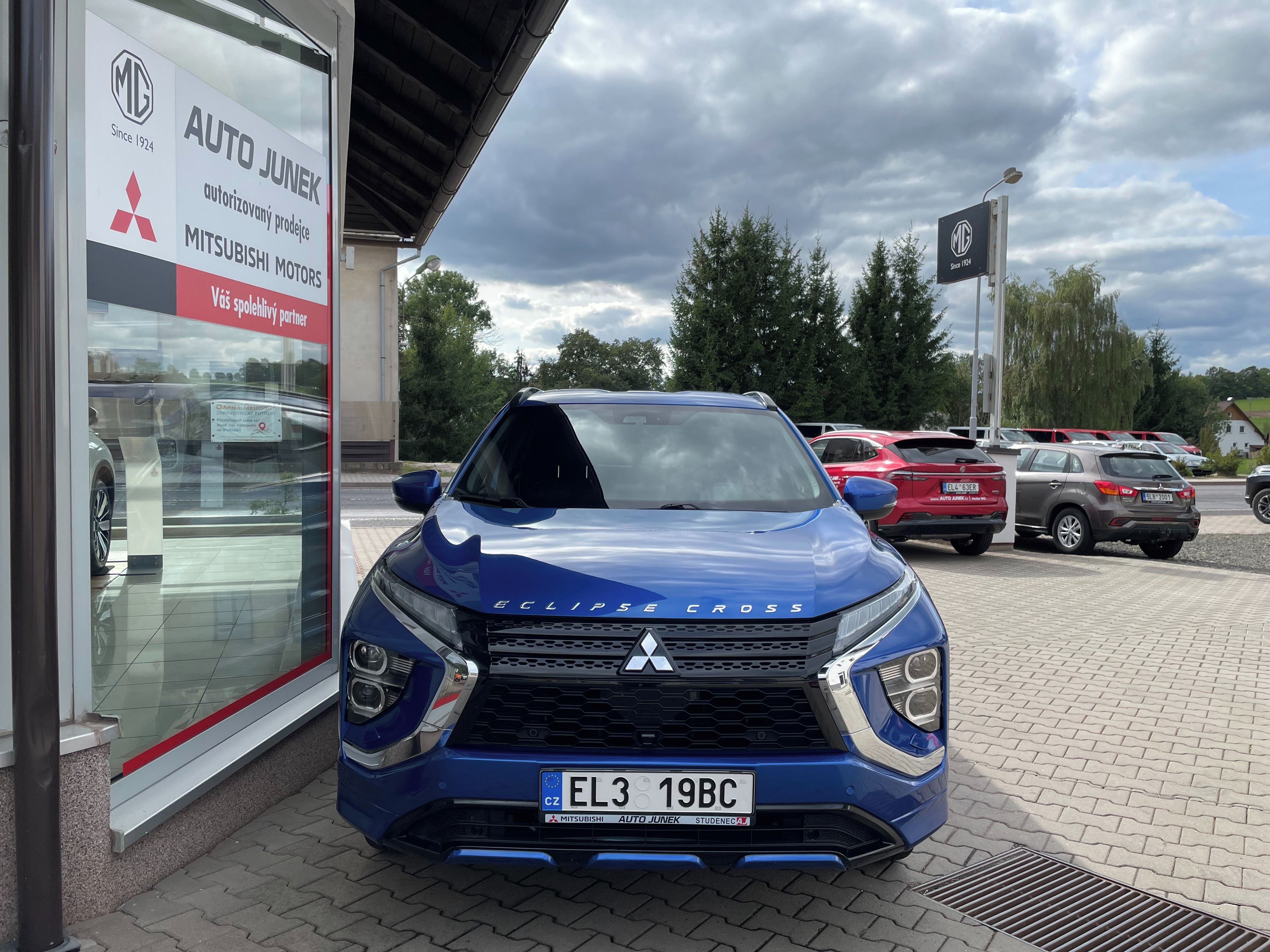 Mitsubishi Eclipse Cross, 2,4 PHEV - fotka 5