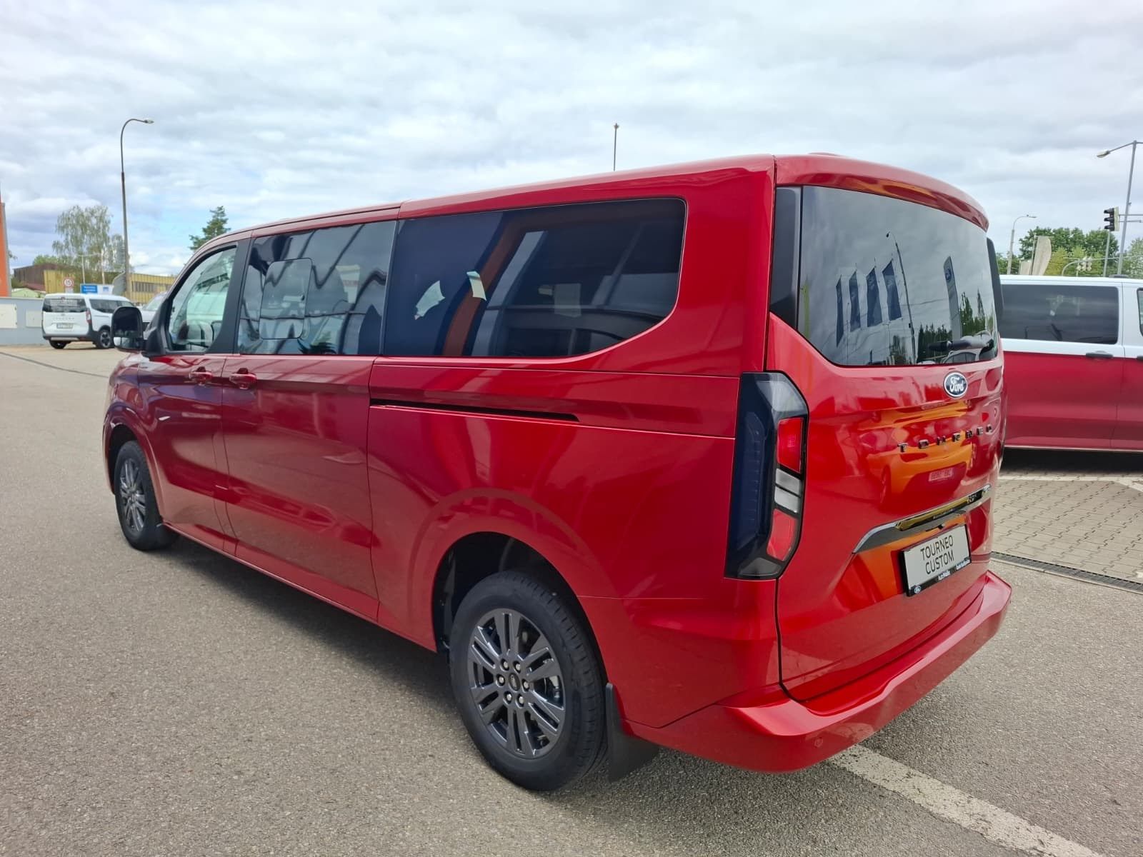 Ford Tourneo Custom, Titanium L2, Tourneo, 2.0 EcoB - fotka 5