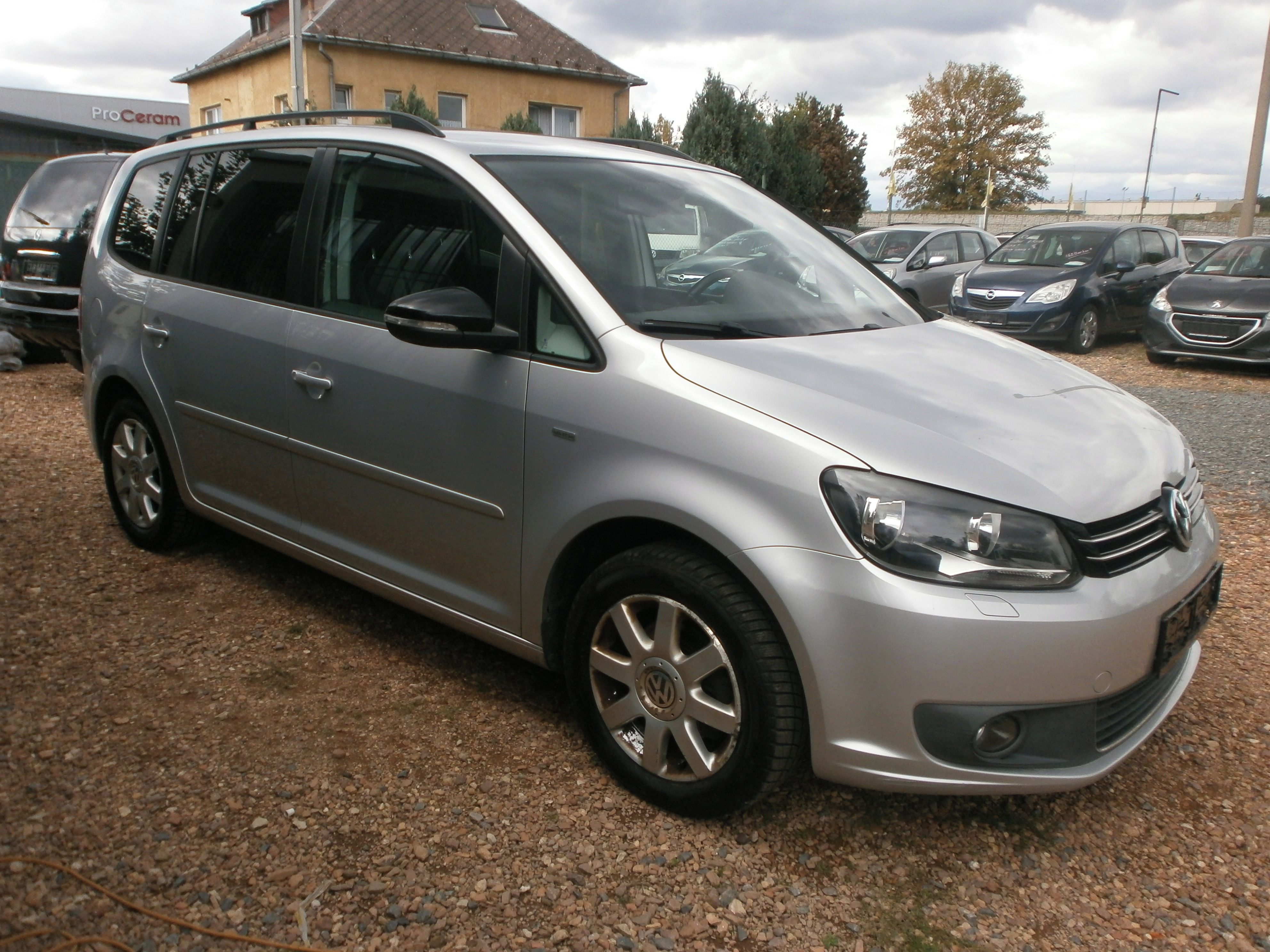Volkswagen Touran, 1.2TSI-SERVIS.KN.!NOVÉ ROZVODY - fotka 4