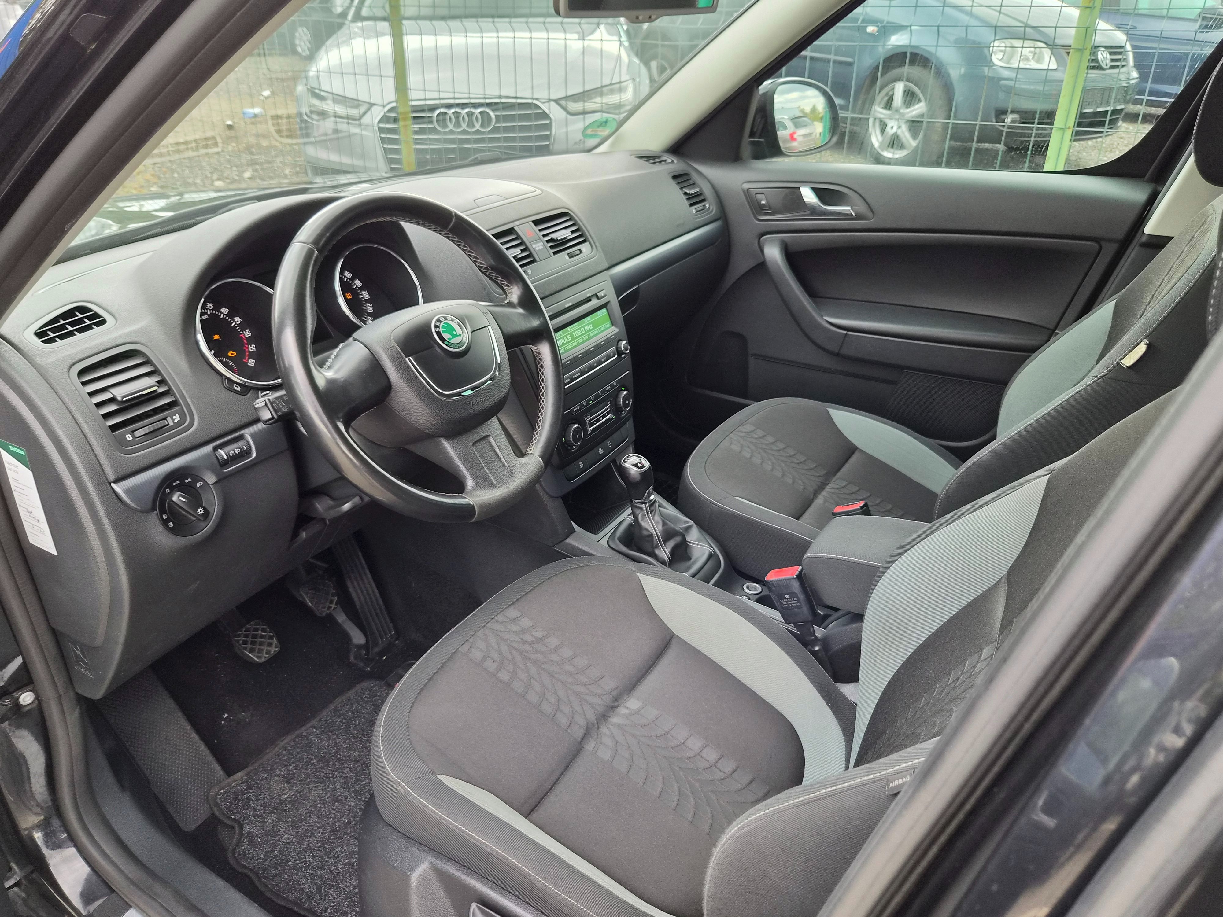 Škoda Yeti, 2,0 TDI ADVENTURE 4x4 - fotka 6