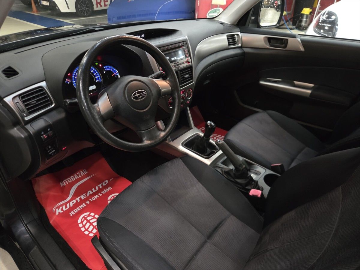 Subaru Forester, 2,0 i 4X4 - fotka 5