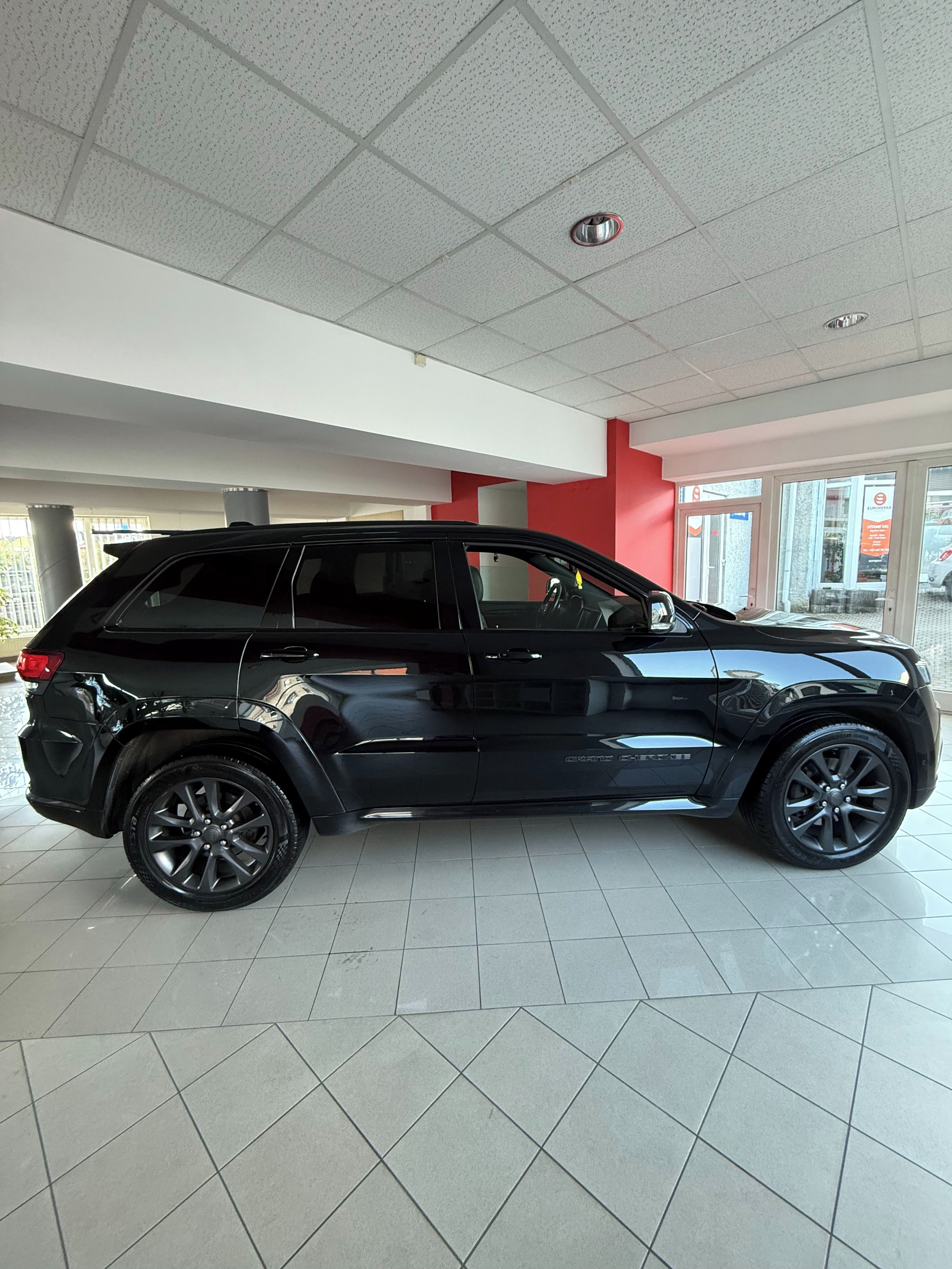 Jeep Grand Cherokee - fotka 4