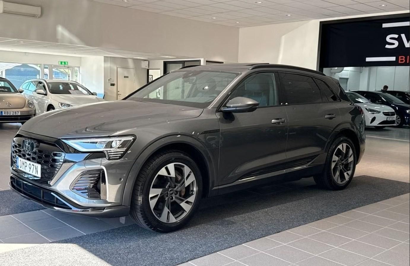 Audi Q8 e-tron, 55 Q SoH 97% 360k Pano Tažné