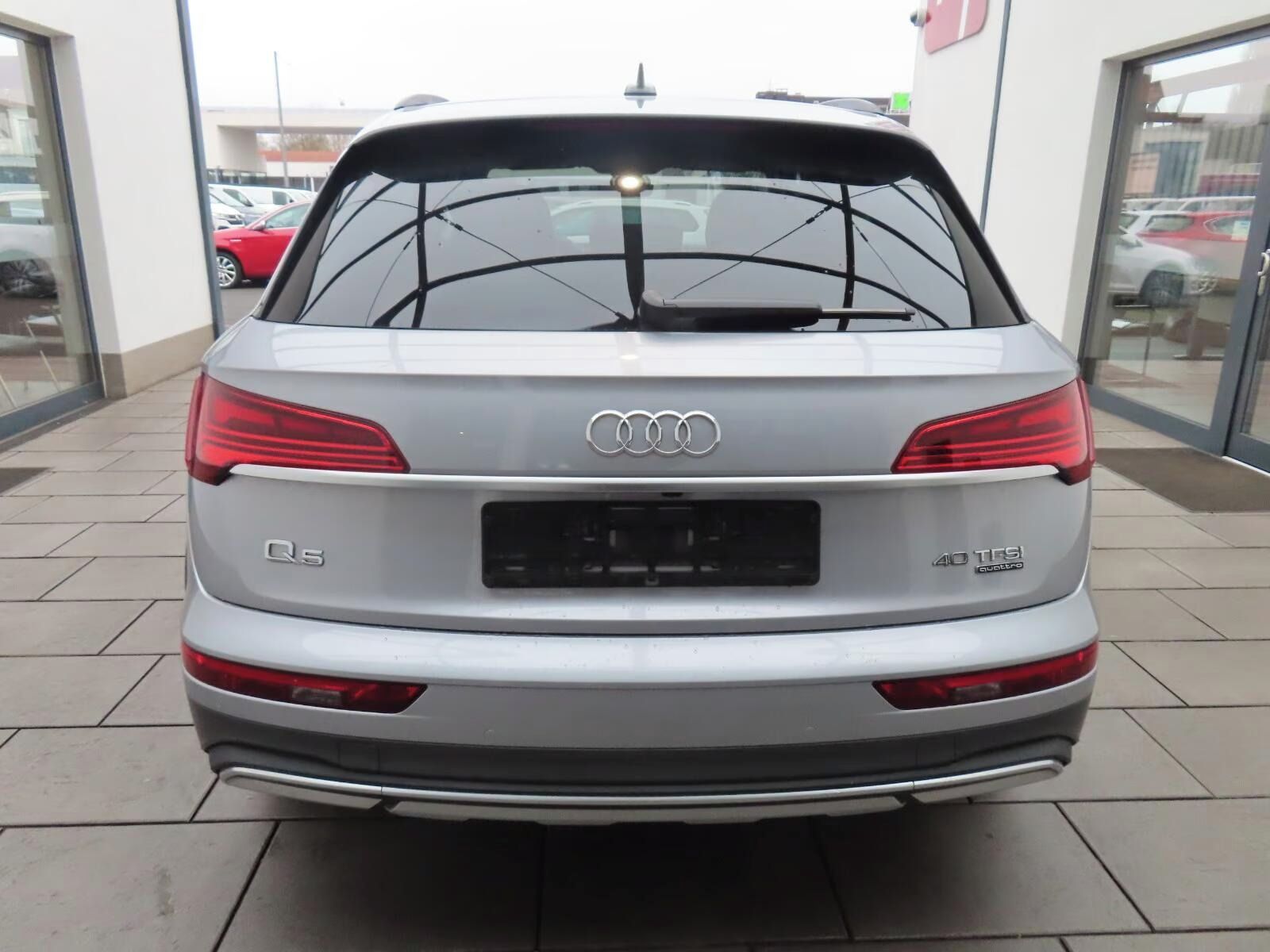 Audi Q5, 40 TFSI quattro S tronic*Kůže* - fotka 6