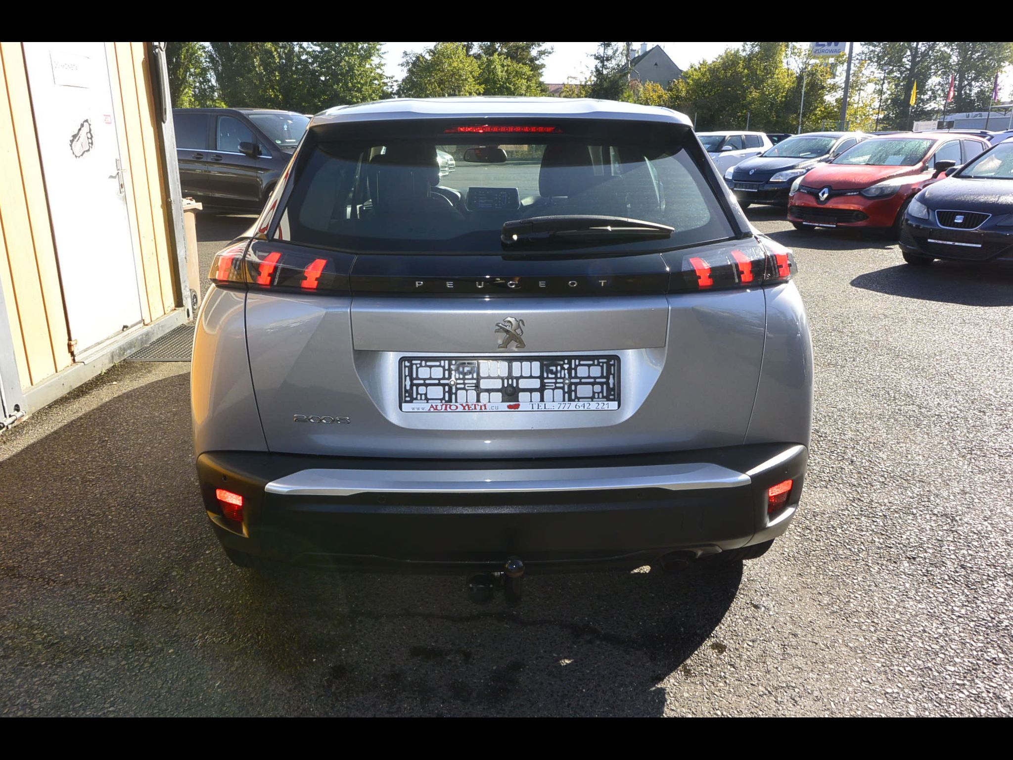 Peugeot 2008, 1.2 PureTech 1.maj.ČR - fotka 6