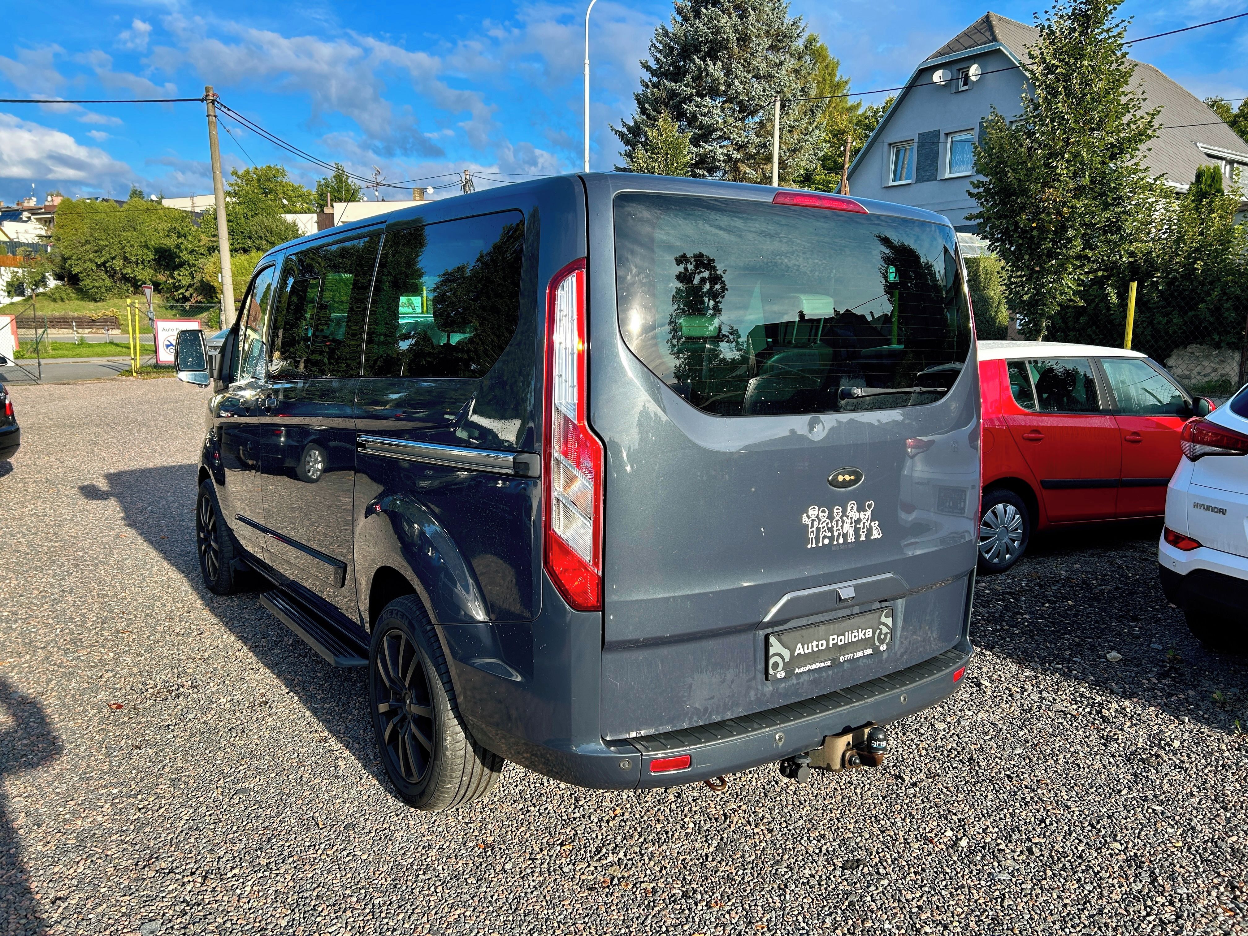 Ford Tourneo Custom, 2.2d 114 kW 9 míst,Výbava,Stav - fotka 4