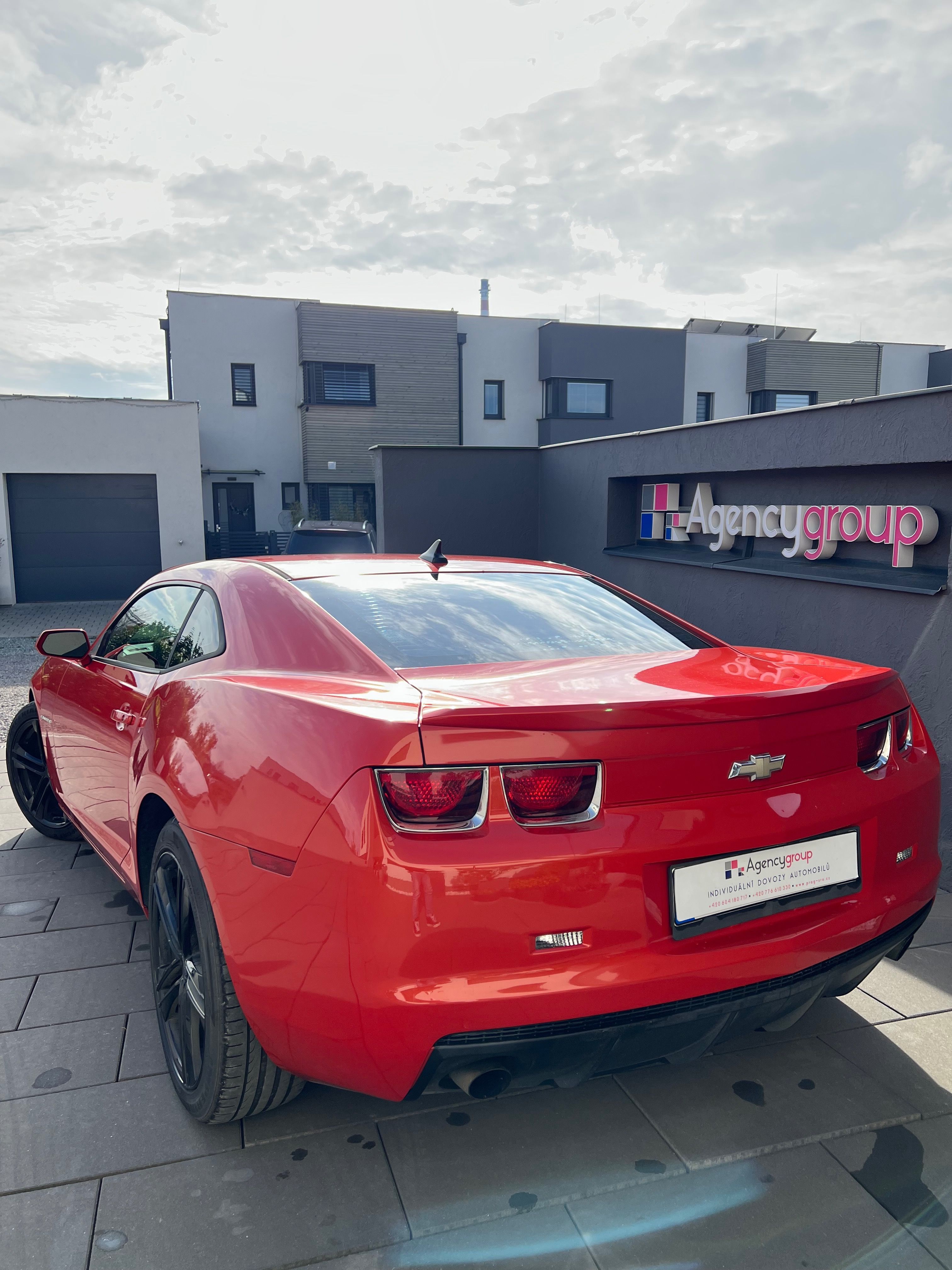 Chevrolet Camaro, 330hp JAKO NOVÉ - fotka 4