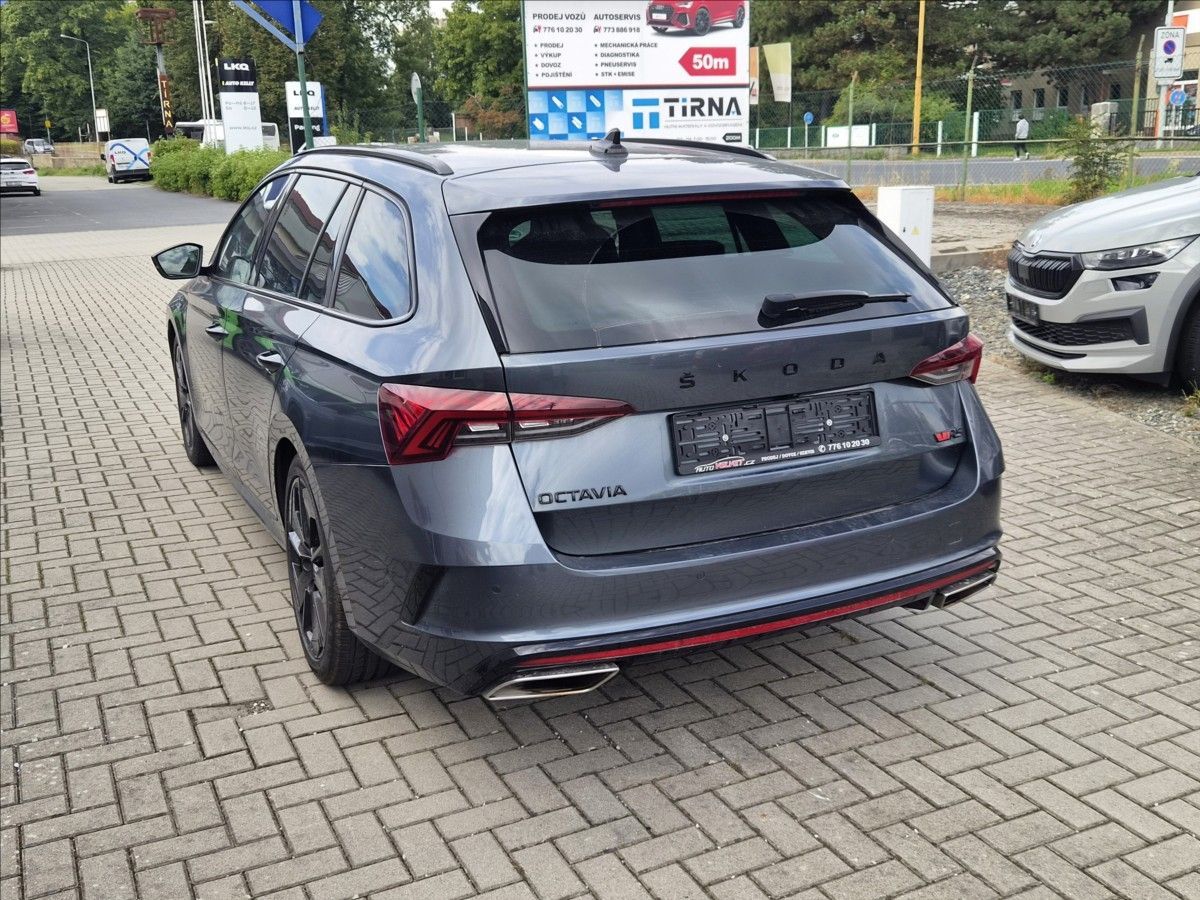 Škoda Octavia, 2,0 TSi RS *WEBASTO*CANTON*TAŽ - fotka 2
