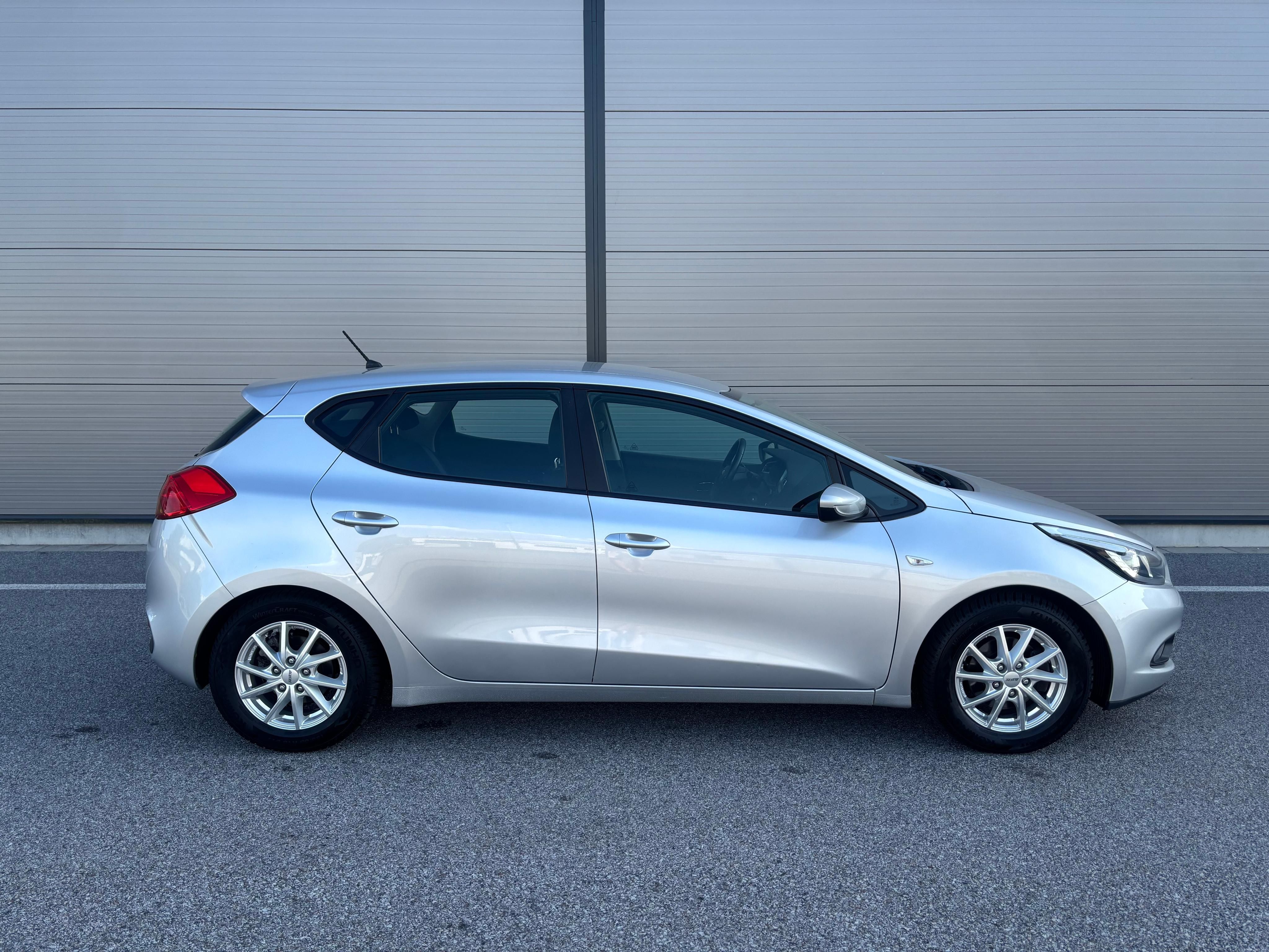Kia Cee´d, 1.4 CVVT / CZ - fotka 2