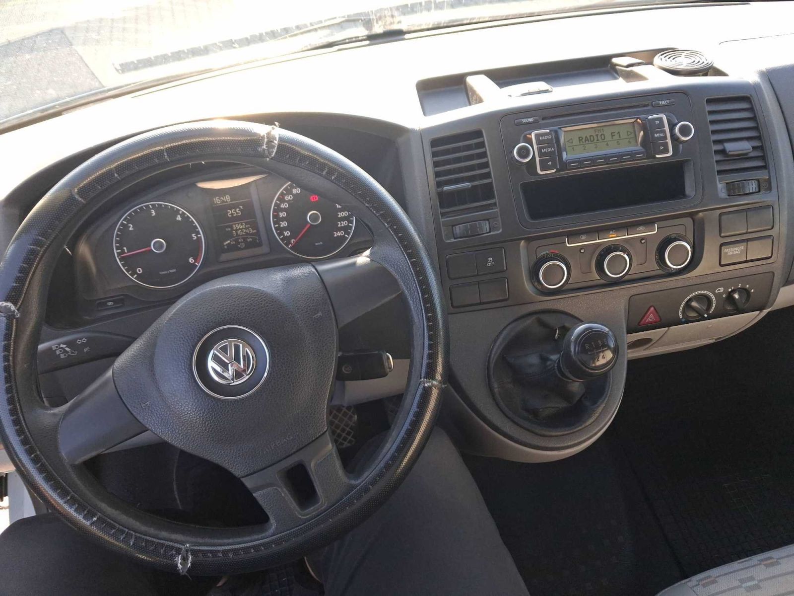 Volkswagen Transporter, 2.0 TDI, Bus, 9Míst, Klima - fotka 3