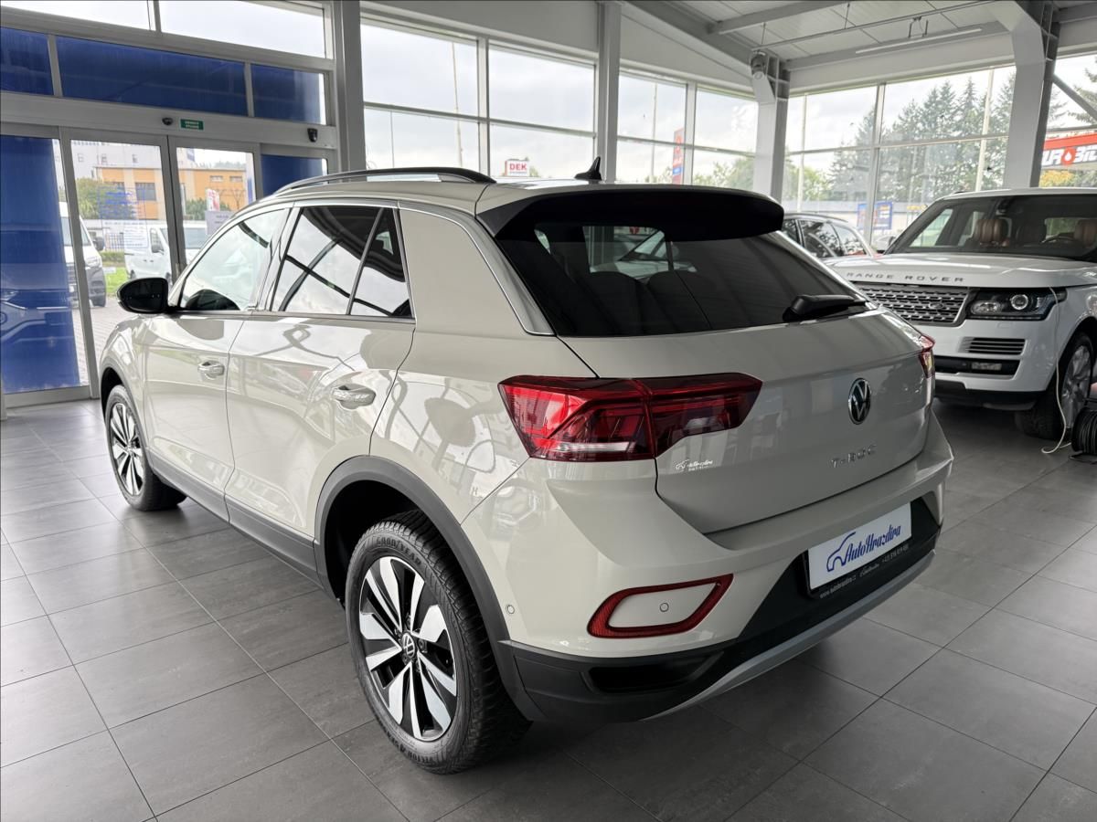 Volkswagen T-Roc, 1,0   TSI 85kW,1.MAJ,SERVISKA - fotka 4