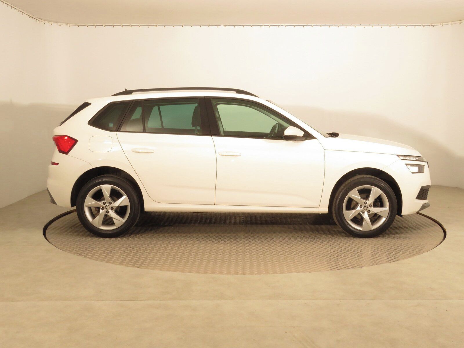 Škoda Kamiq, 1.0 TSI, Ambition, Serv.kniha - fotka 6