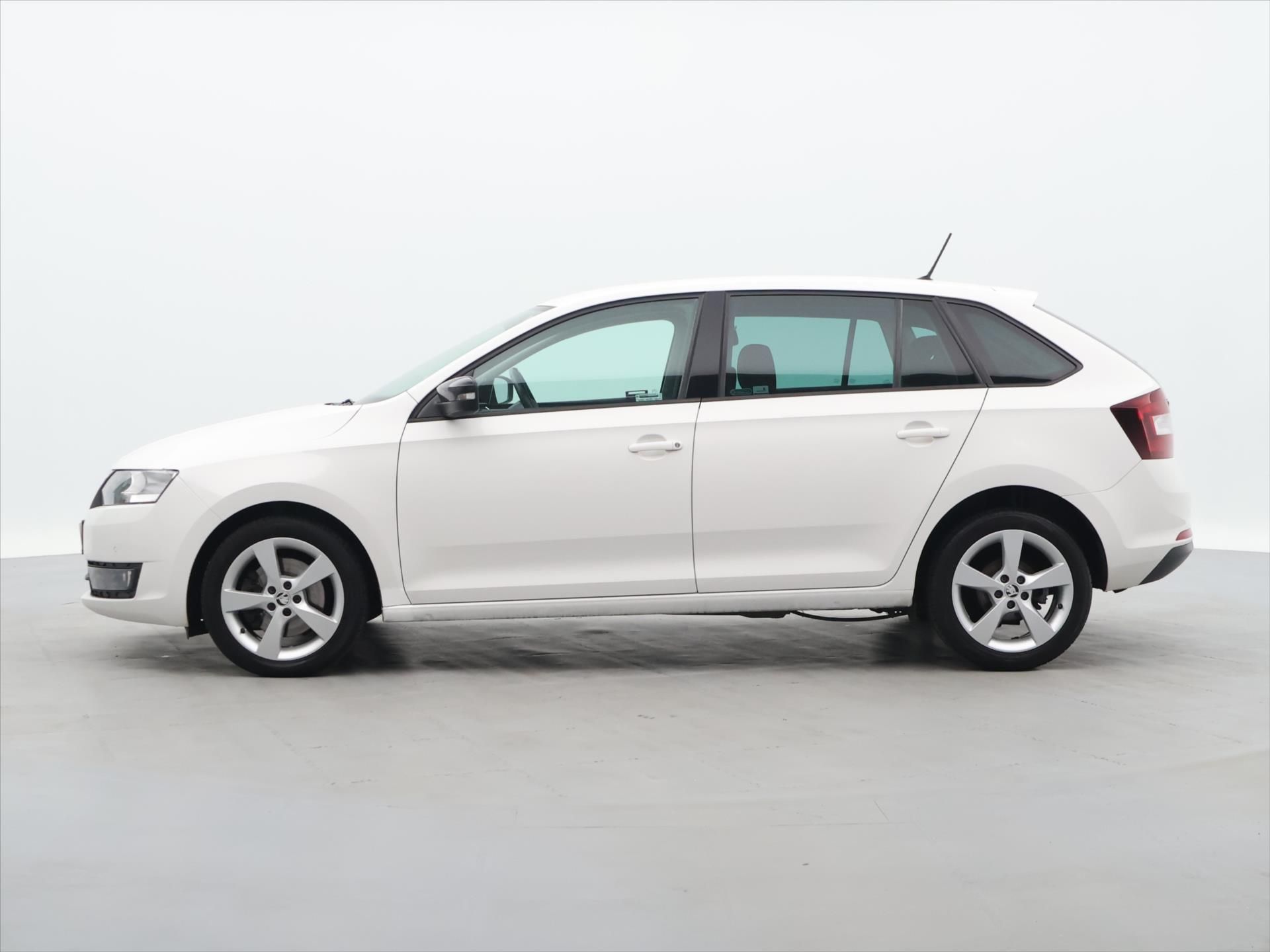 Škoda Rapid, 1,2 TSI 81kW Style CZ - fotka 4