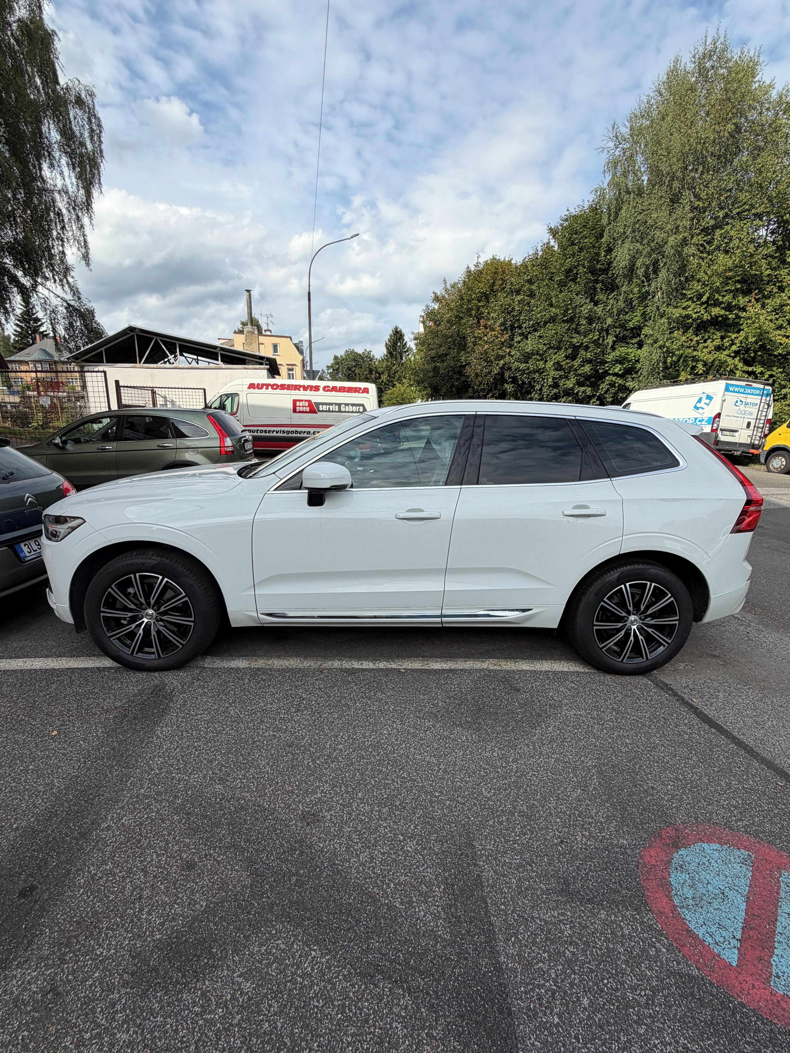 Volvo XC60, Rodinný dělo do hor - fotka 5