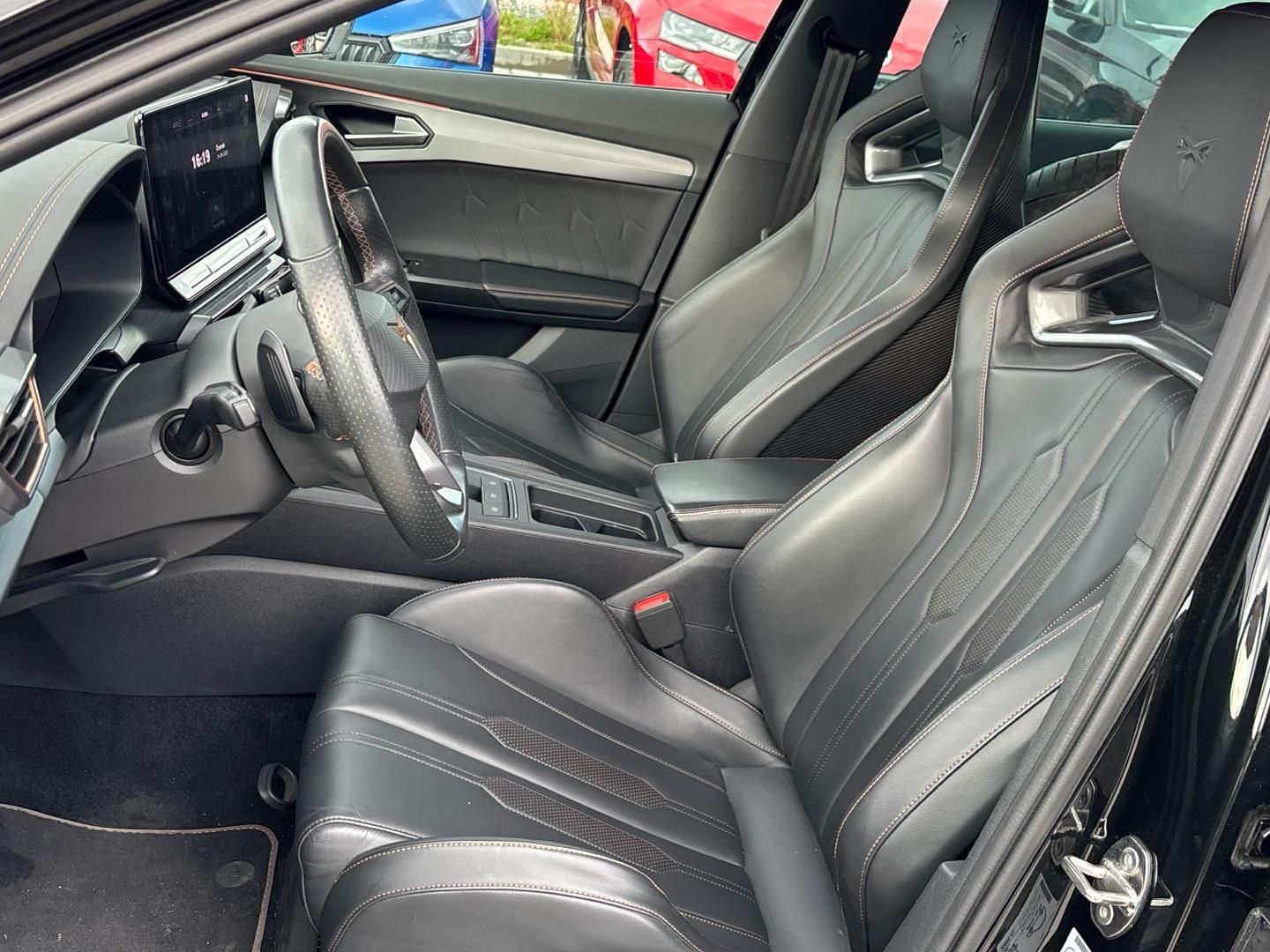 Cupra Formentor, 2.5 TFSi / 287 kW VZ5 - fotka 6