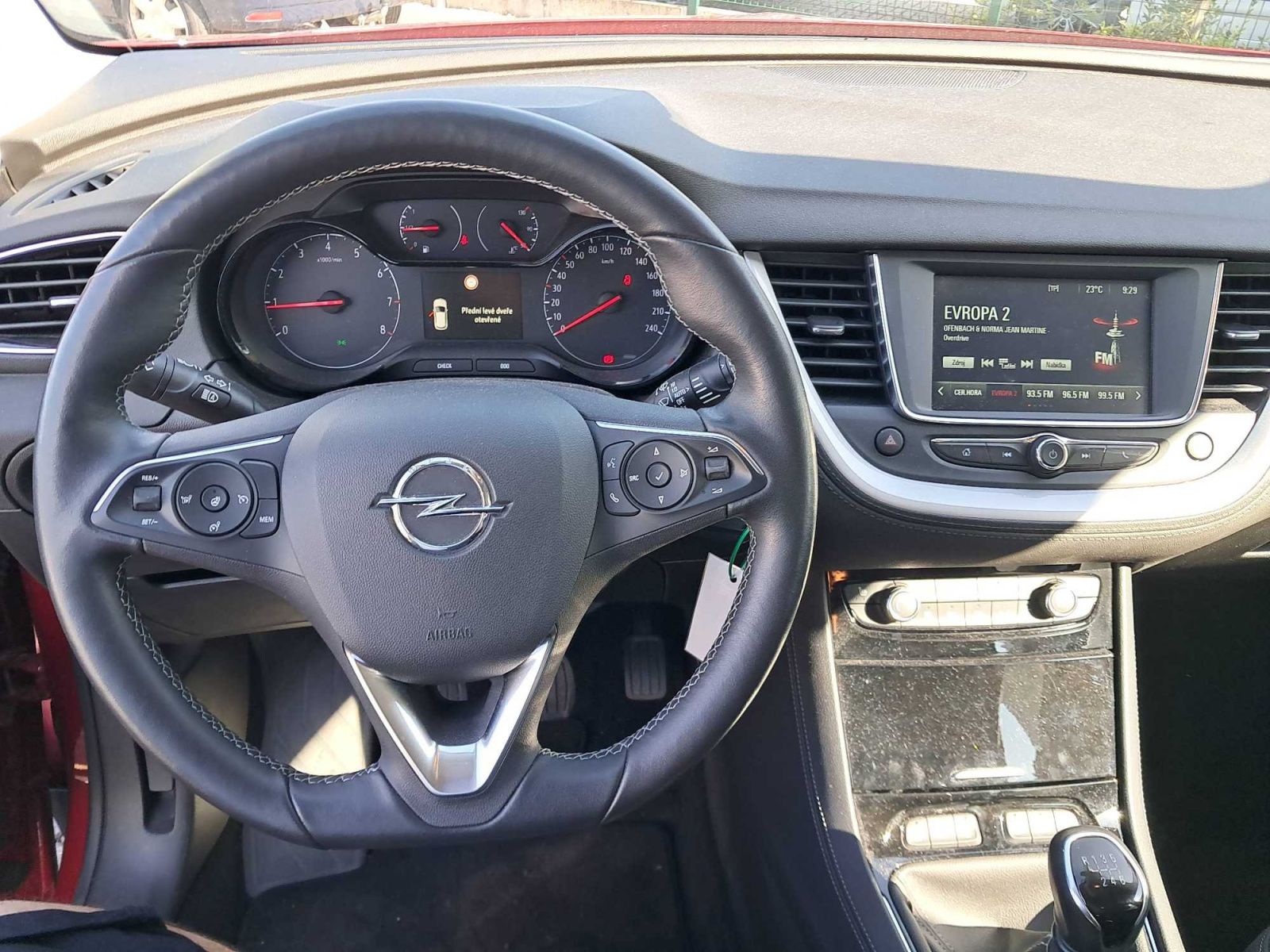 Opel Grandland X, 1.2 Turbo, Serv.kniha - fotka 3