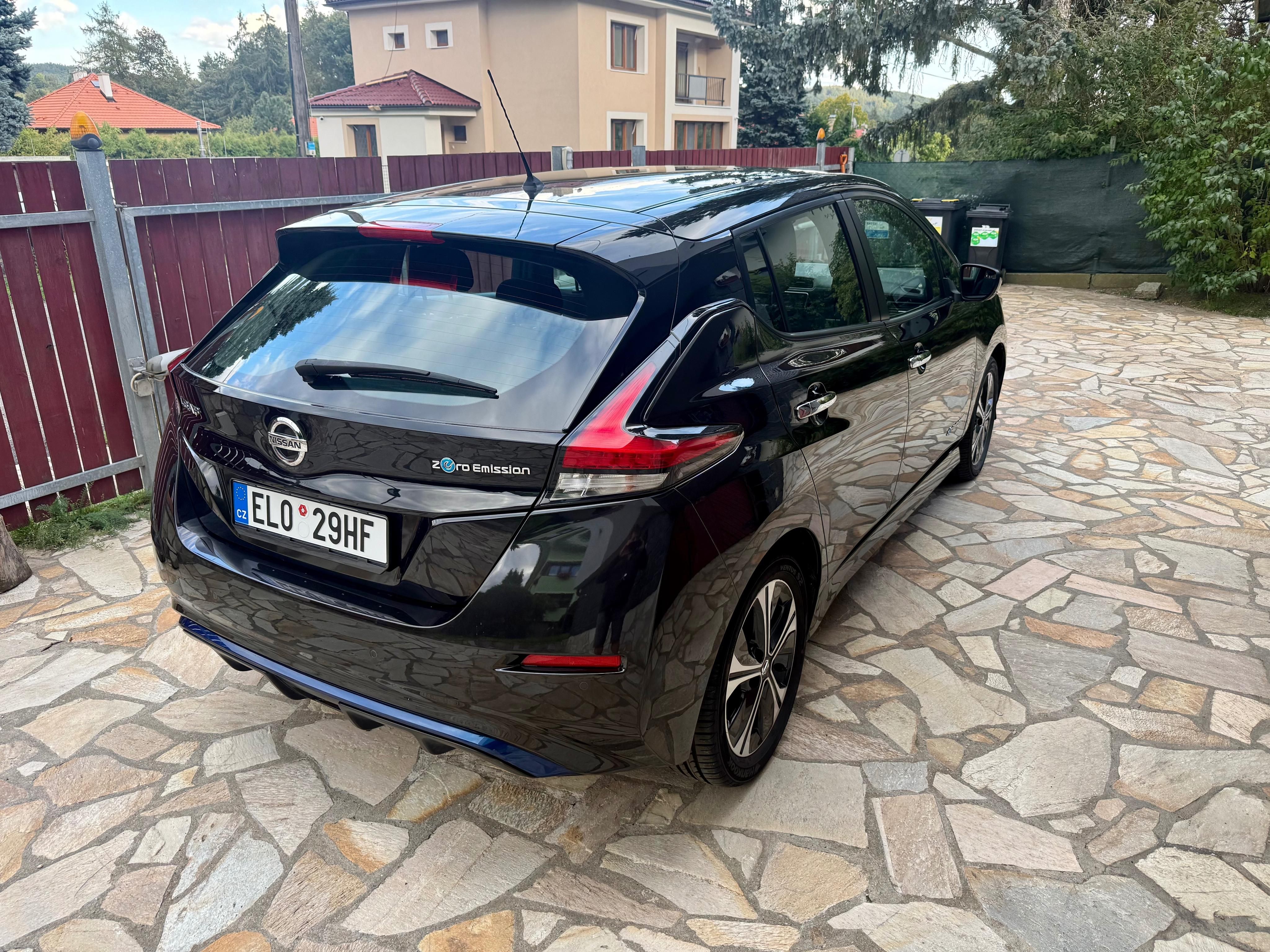 Nissan LEAF, 110KW 40AH N-CONECTA TOP DPH - fotka 4