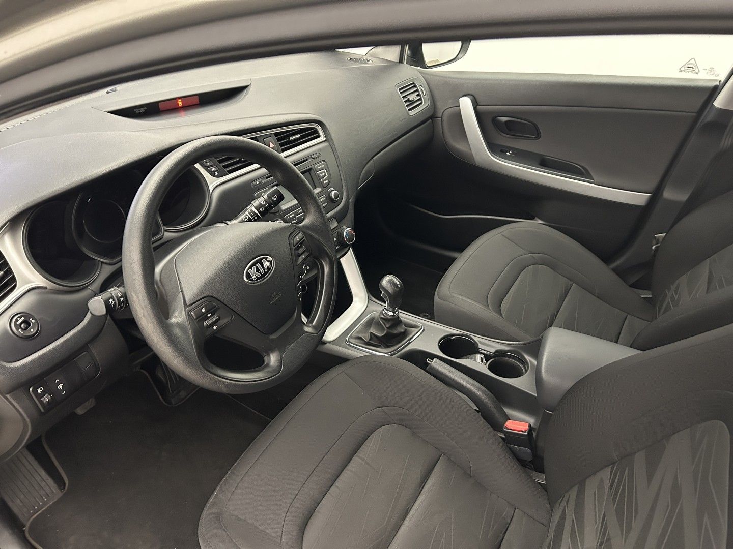 Kia Cee´d, 1.4CVVT 73kW Comfort Plus - fotka 6