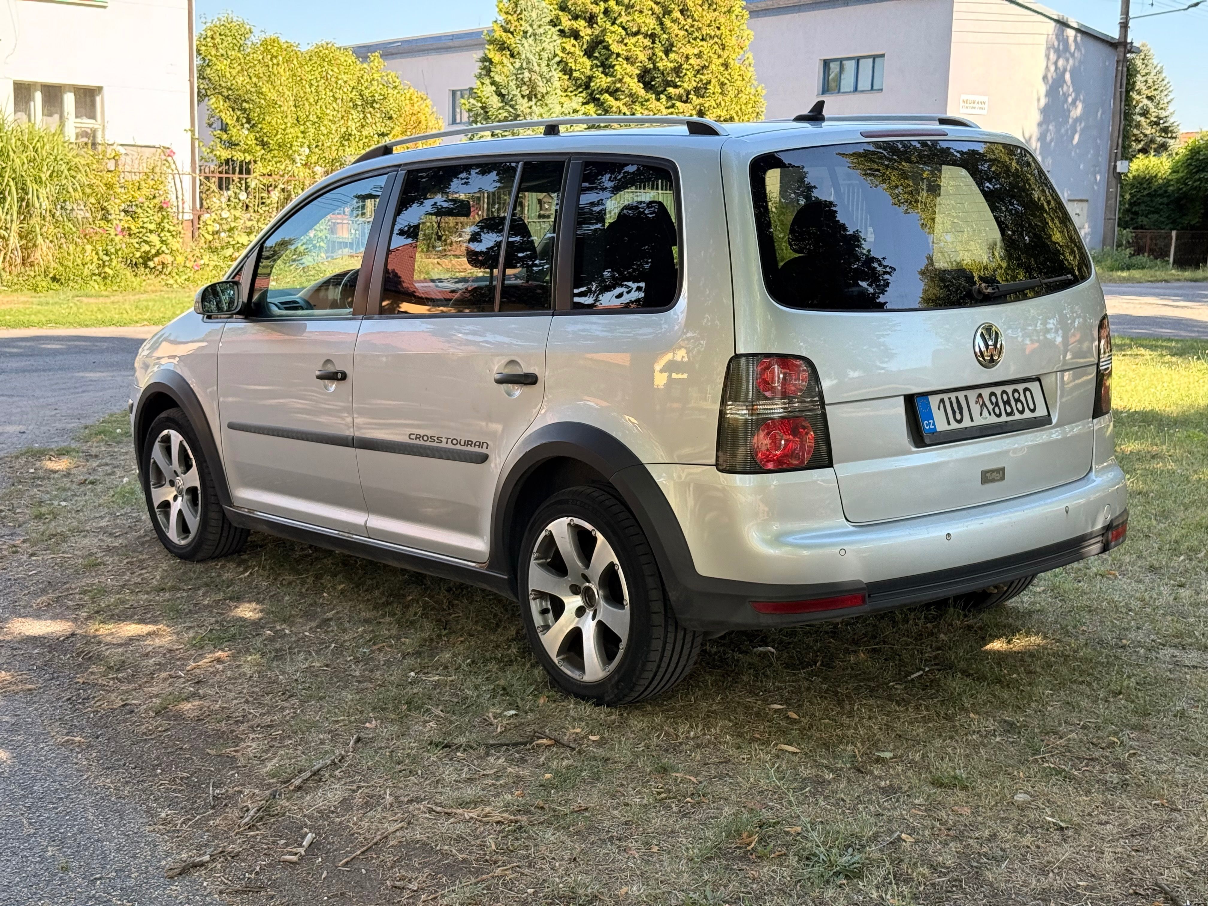 Volkswagen Touran, Cross - fotka 6