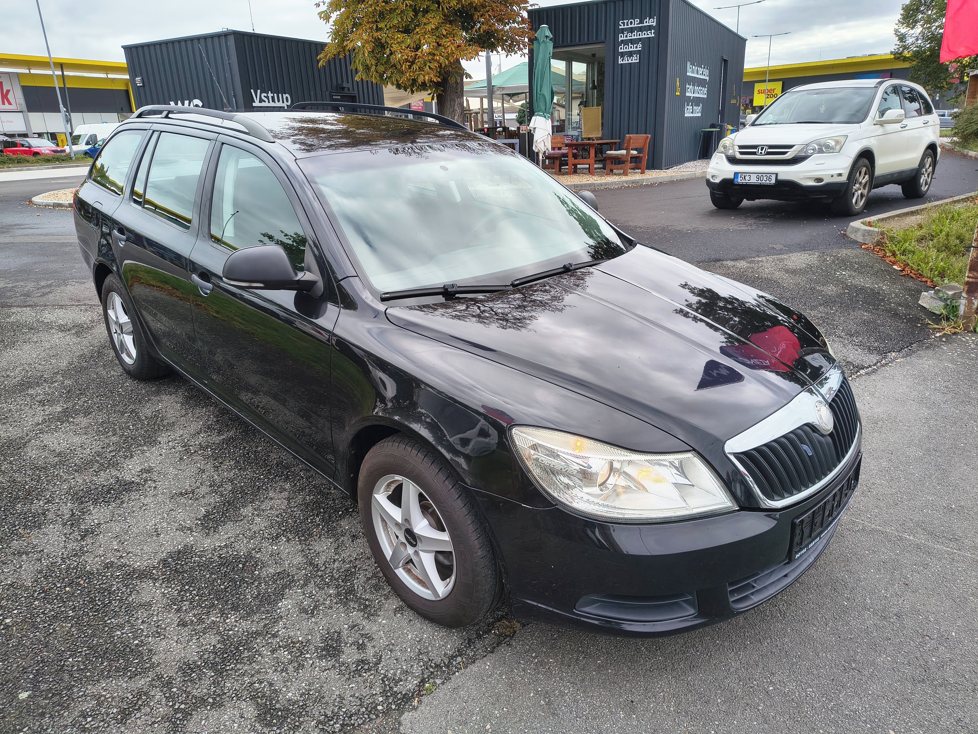 Škoda Octavia, 1,6 MPi - fotka 6