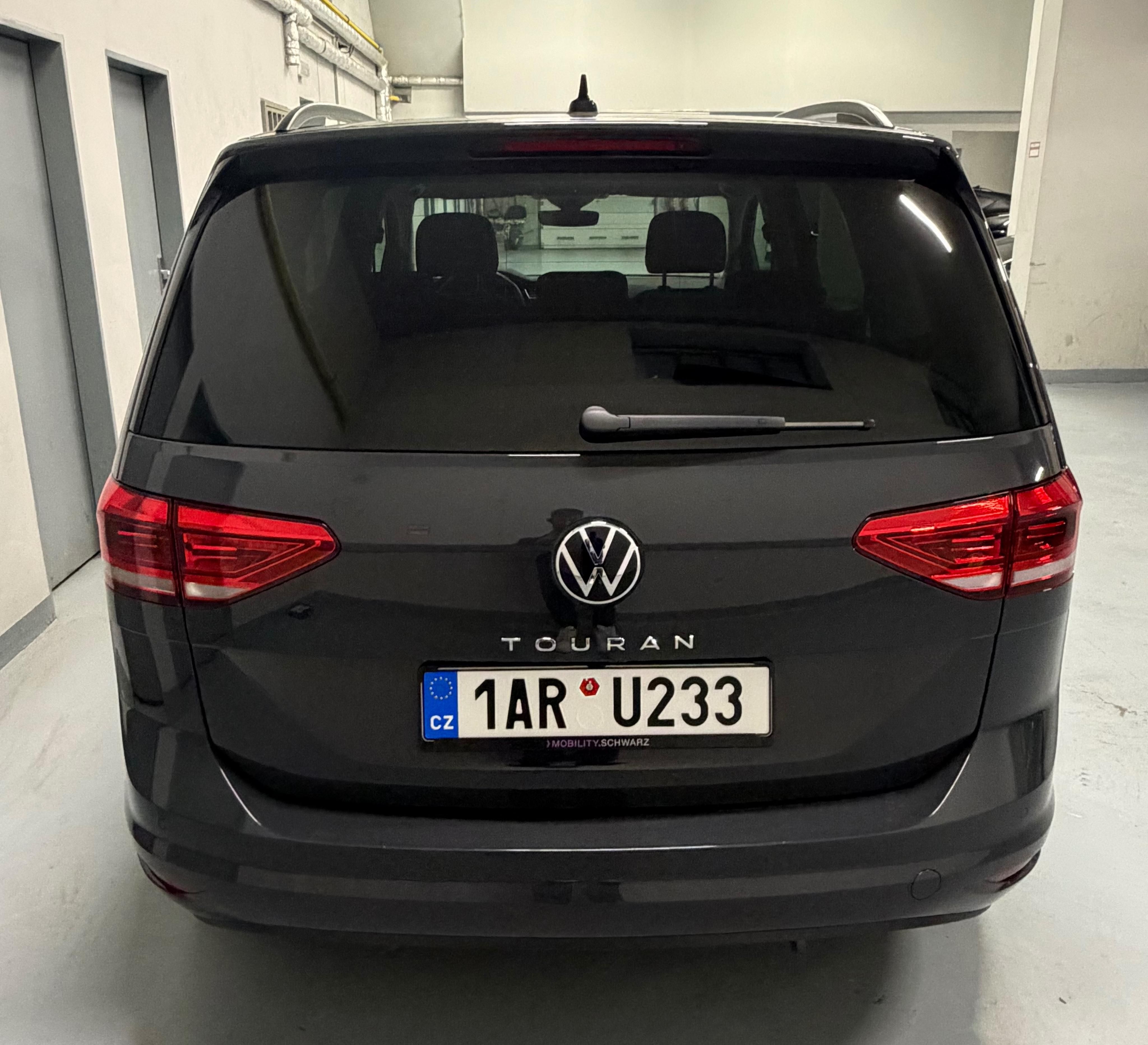 Volkswagen Touran, 1,5 TSi DSG 7-MÍST/TAŽNÉ/WEBAS - fotka 4