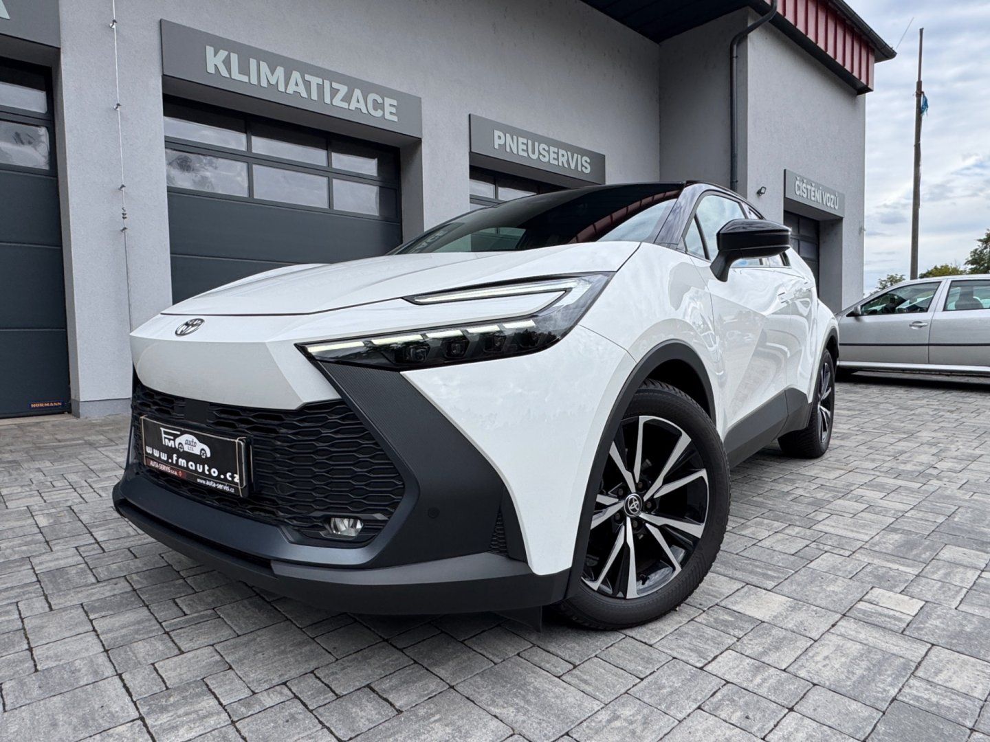 Toyota C-HR, 1.8 Hybrid 140k Executive
